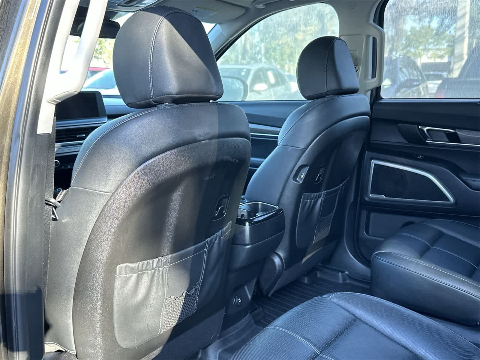 Thumbnail: 2021 Kia Telluride - 14