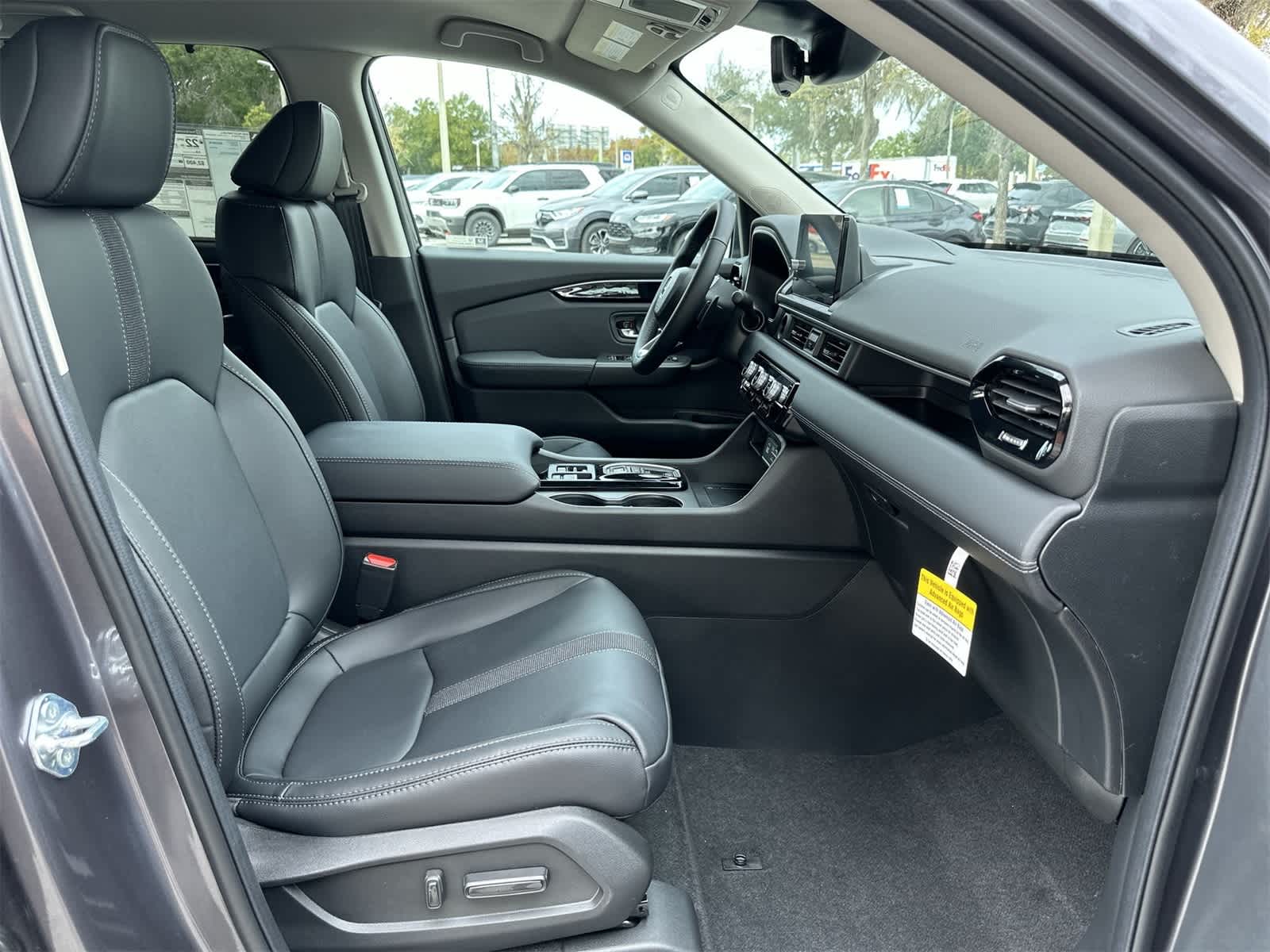 Thumbnail: 2025 Honda Pilot - 17