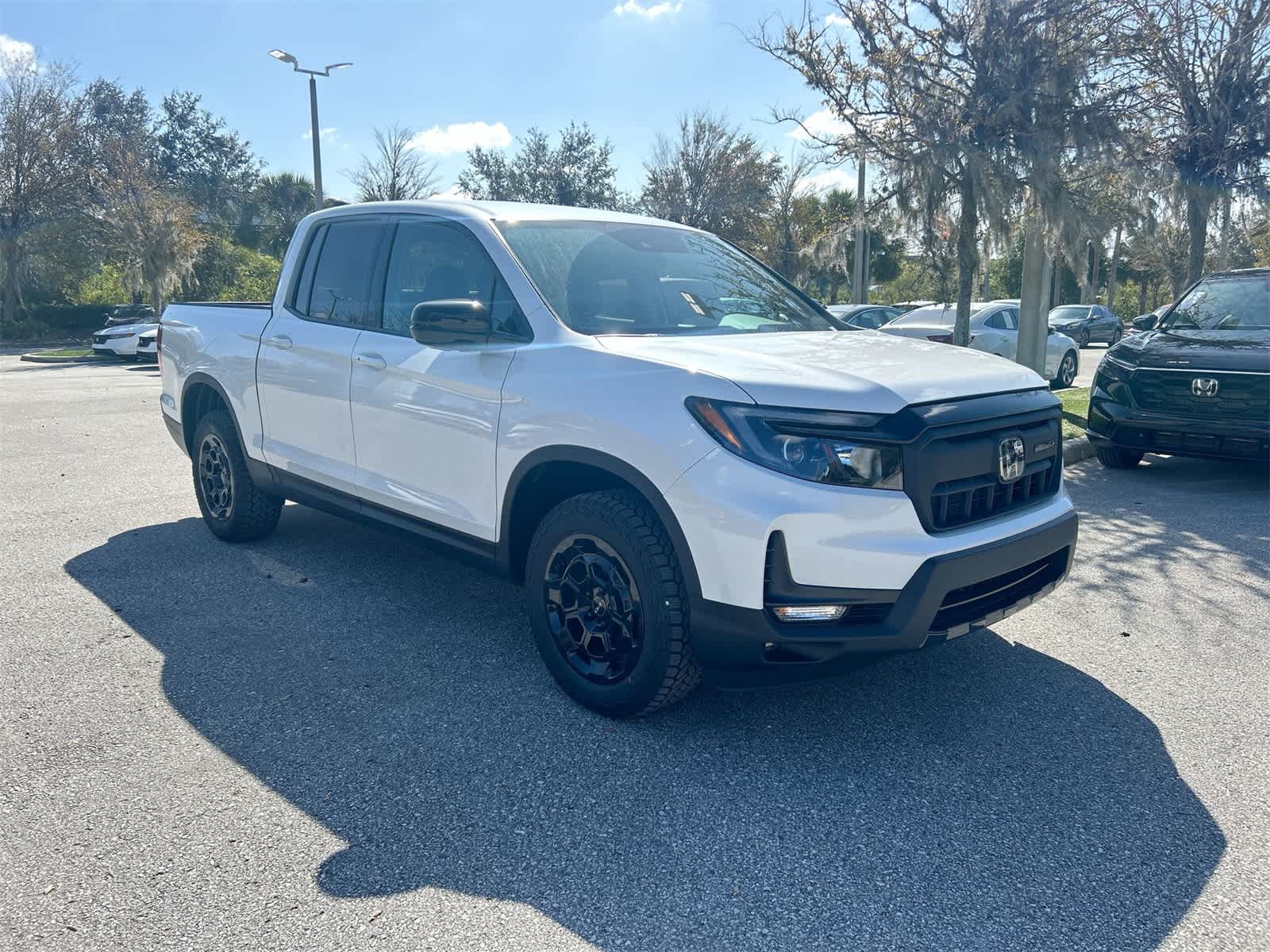 Thumbnail: 2025 Honda Ridgeline - 8