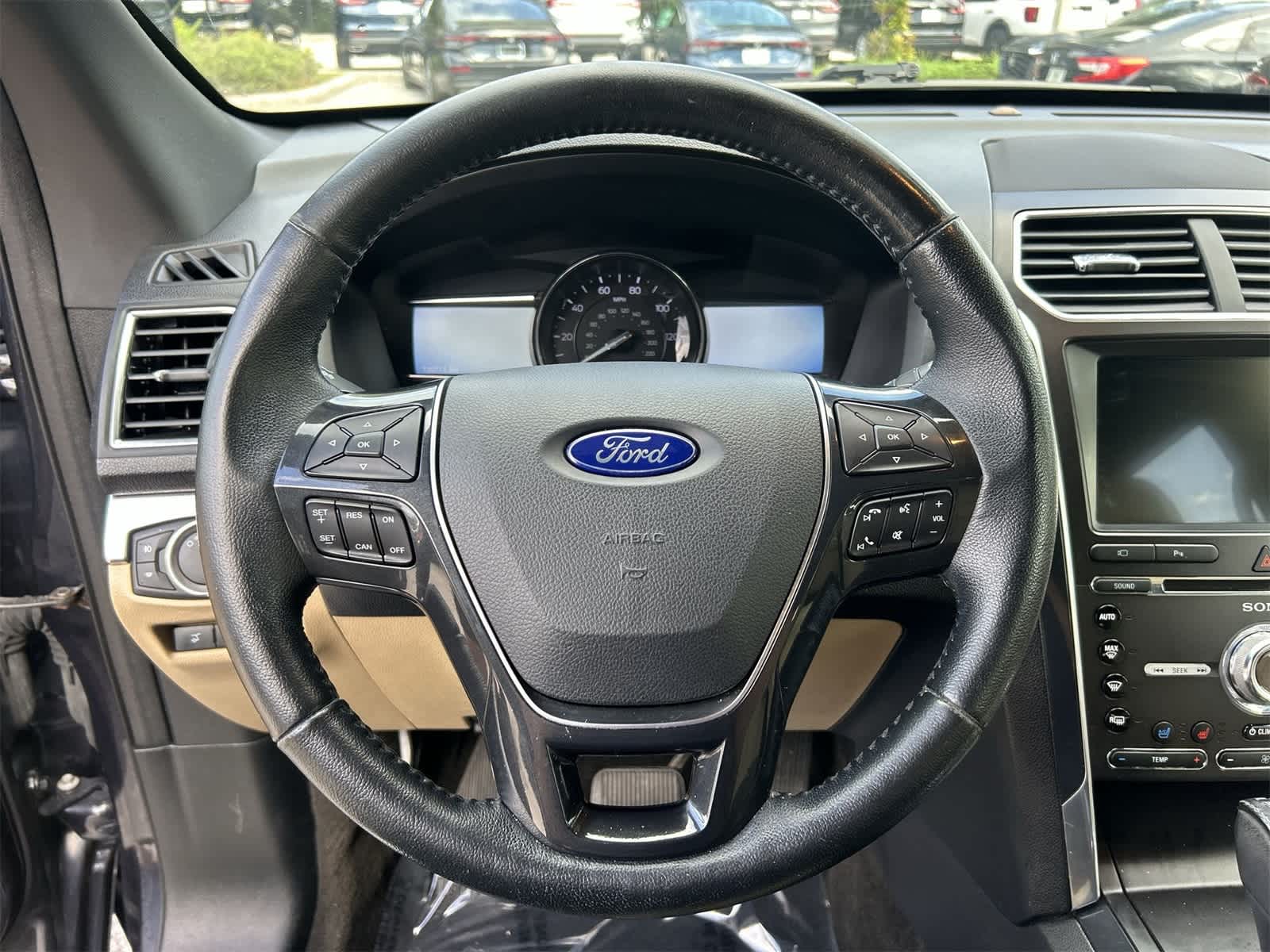 Thumbnail: 2017 Ford Explorer - 20