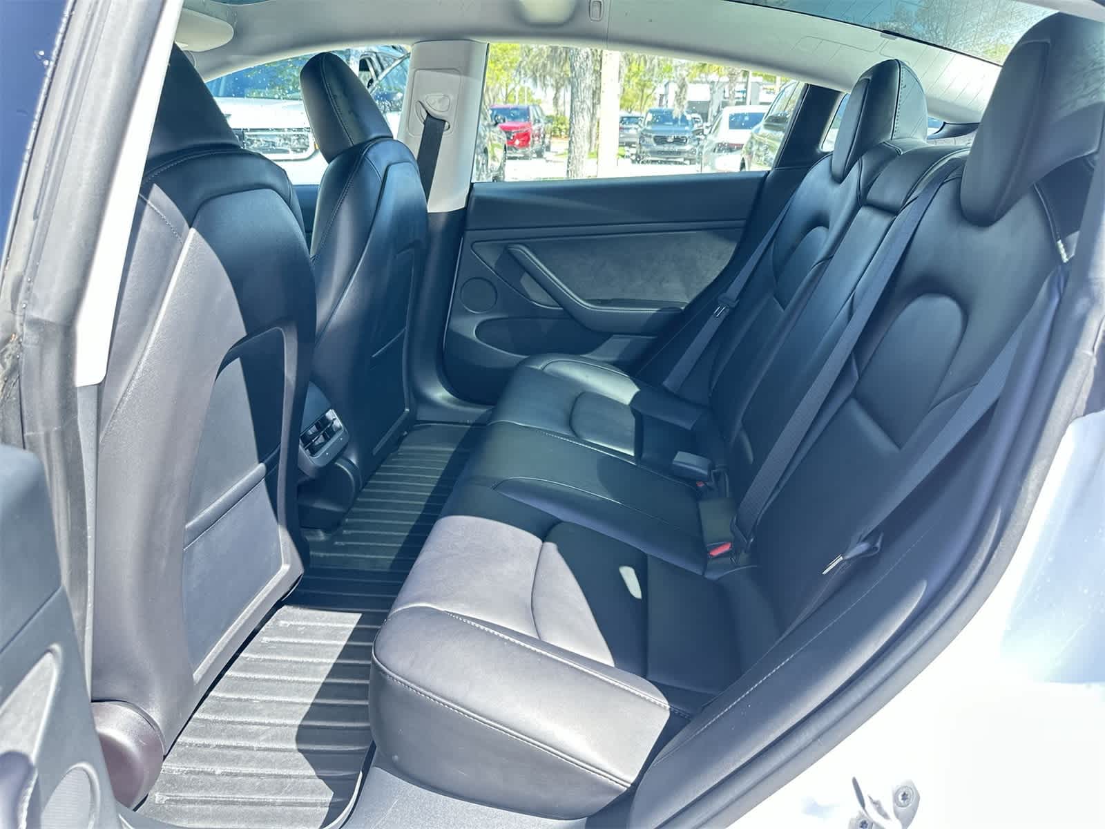 Thumbnail: 2023 Tesla Model 3 - 15