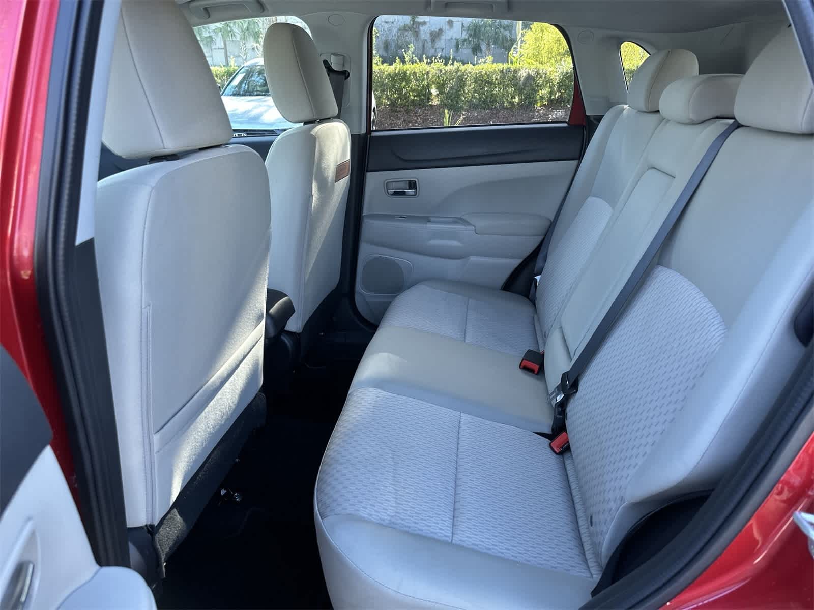 Thumbnail: 2017 Mitsubishi Outlander Sport - 15