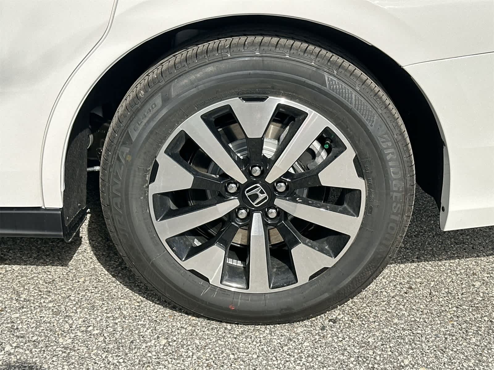 Thumbnail: 2026 Honda Odyssey - 12