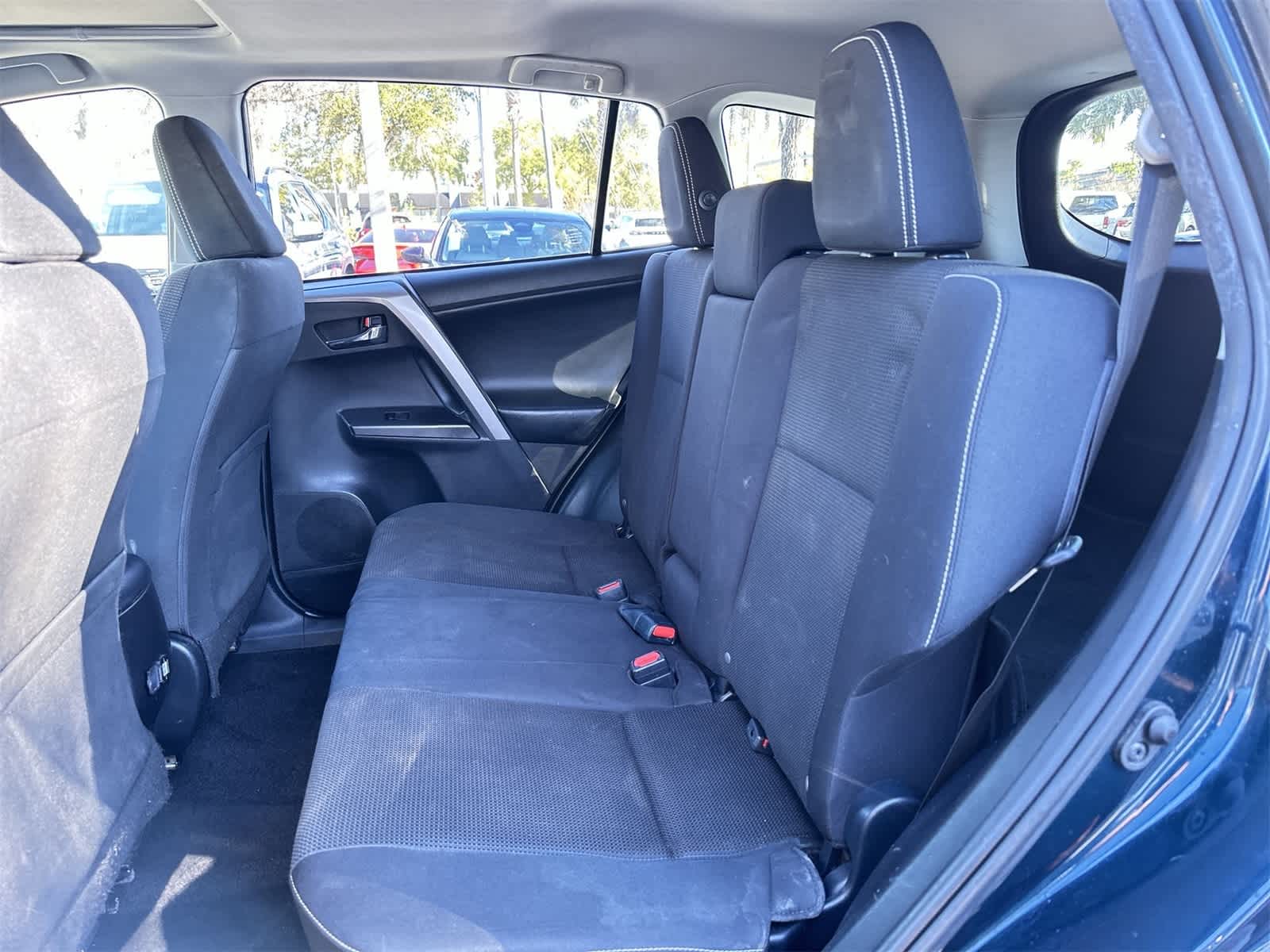 Thumbnail: 2018 Toyota RAV4 - 18