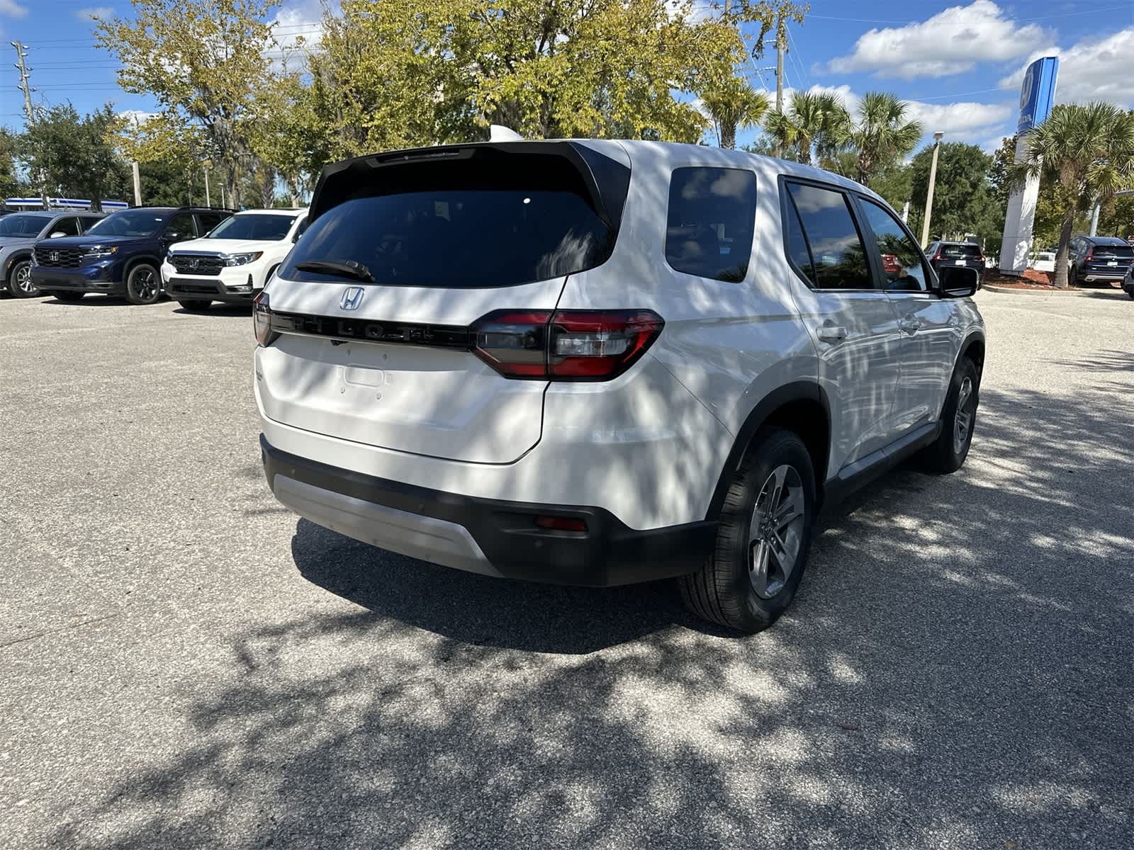 Thumbnail: 2025 Honda Pilot - 6