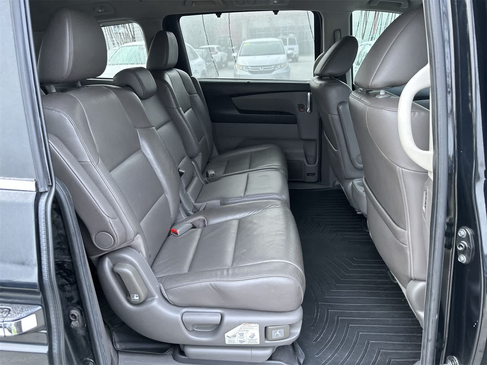 Thumbnail: 2015 Honda Odyssey - 16