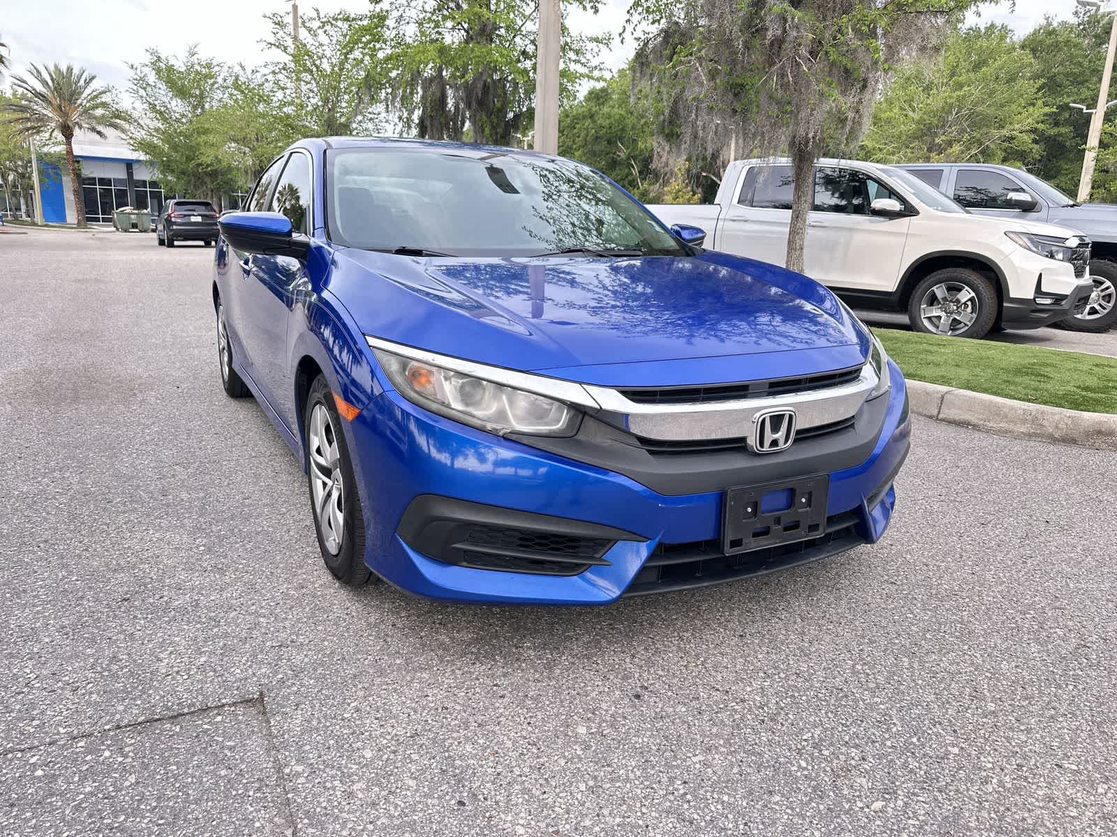 Thumbnail: 2017 Honda Civic - 8