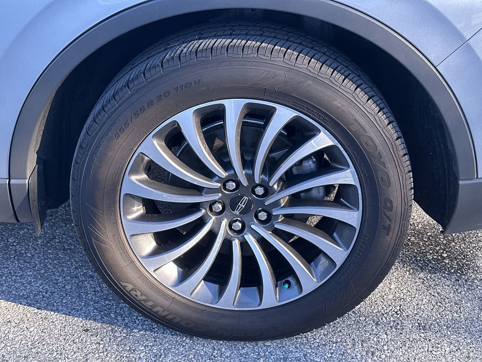 Thumbnail: 2020 Lincoln Aviator - 11