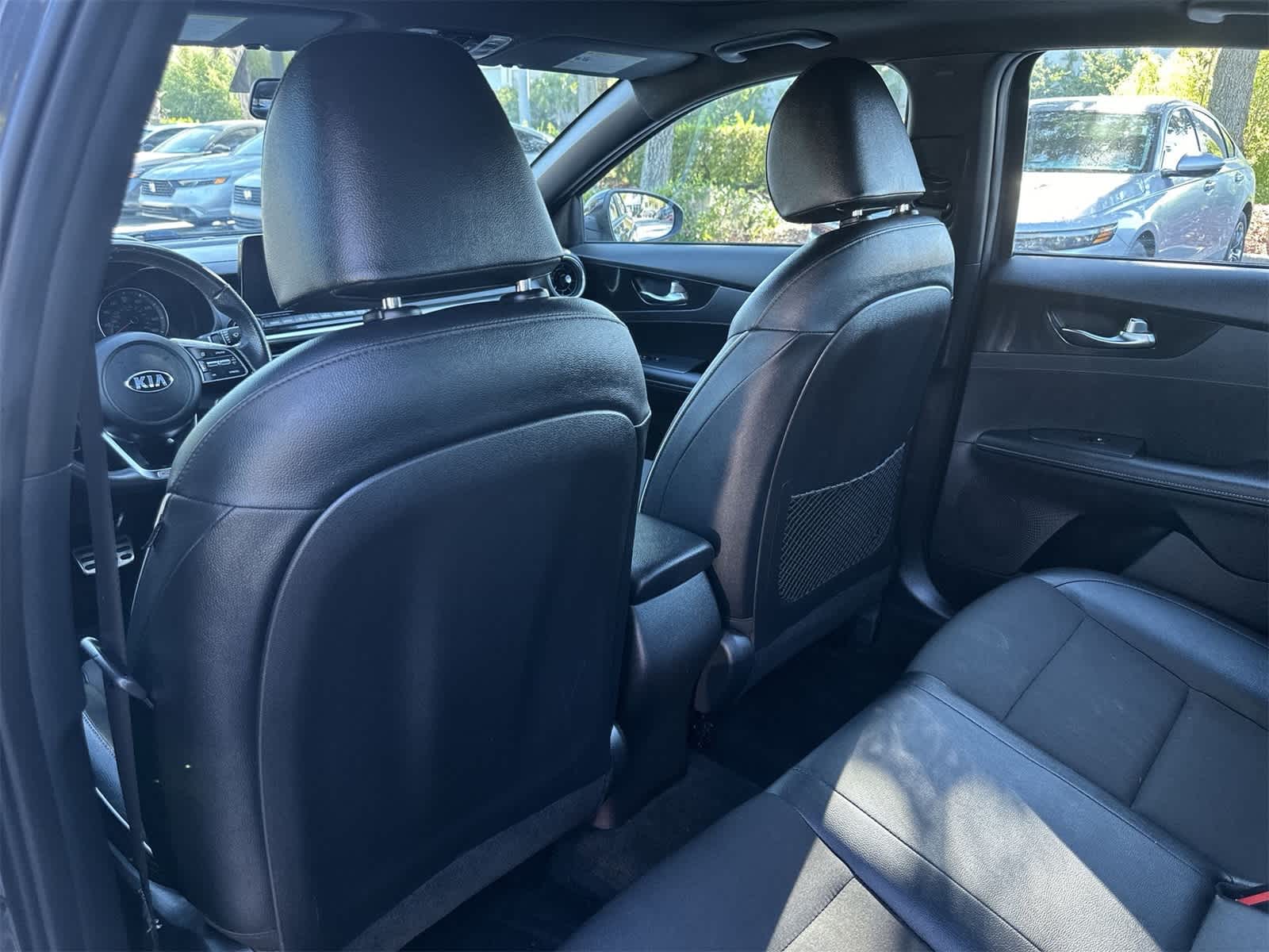 Thumbnail: 2021 Kia Forte - 14