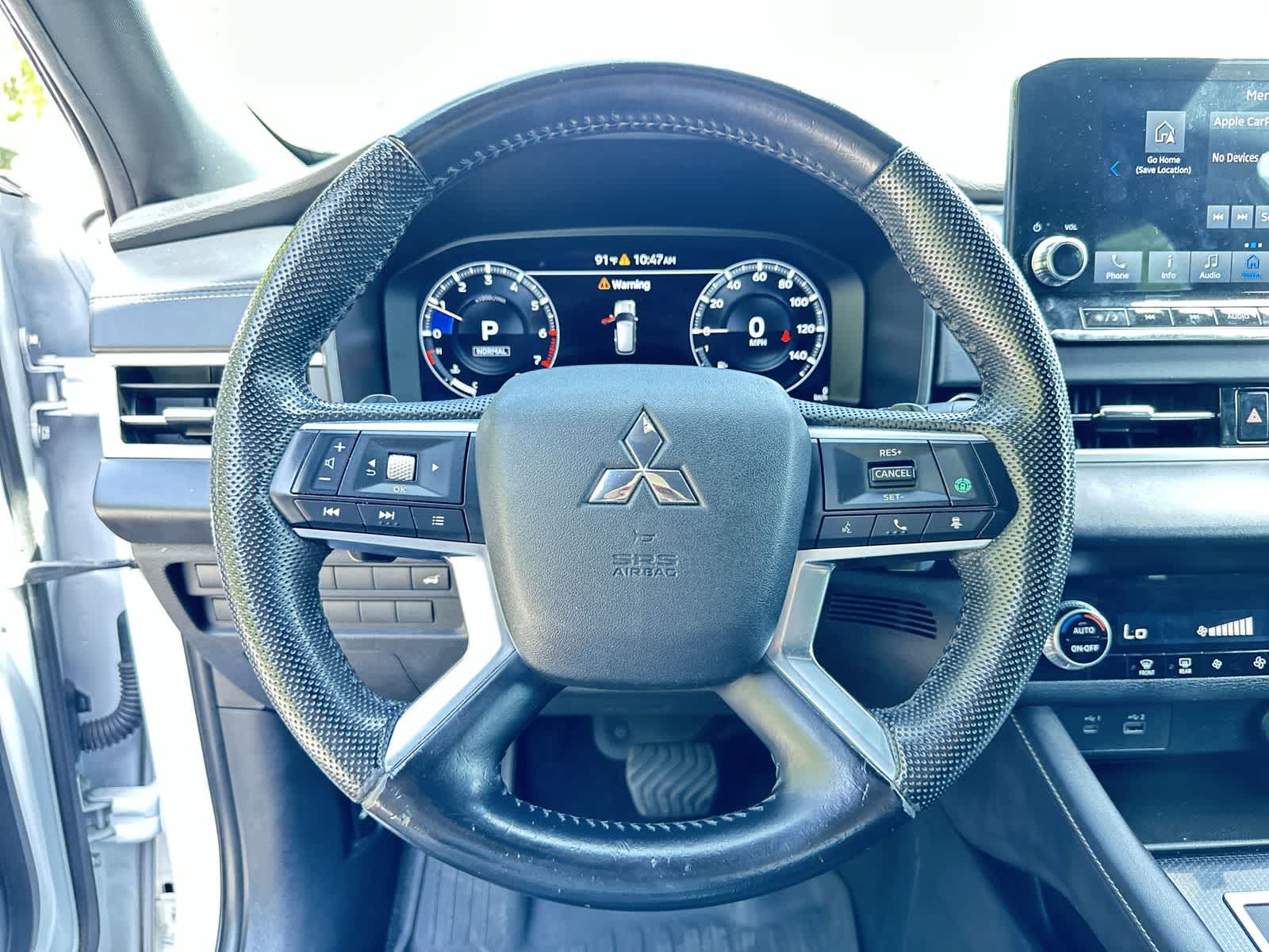 Thumbnail: 2023 Mitsubishi Outlander - 19