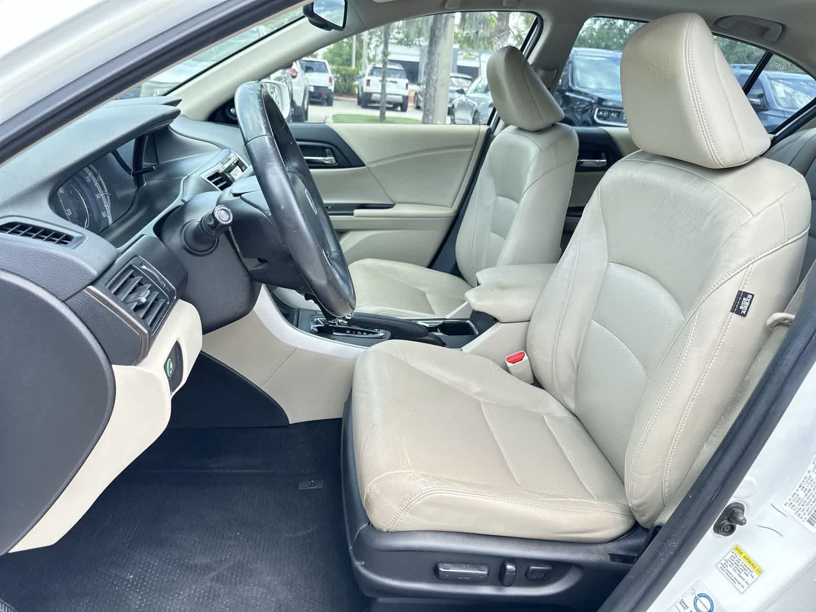 Thumbnail: 2015 Honda Accord - 13