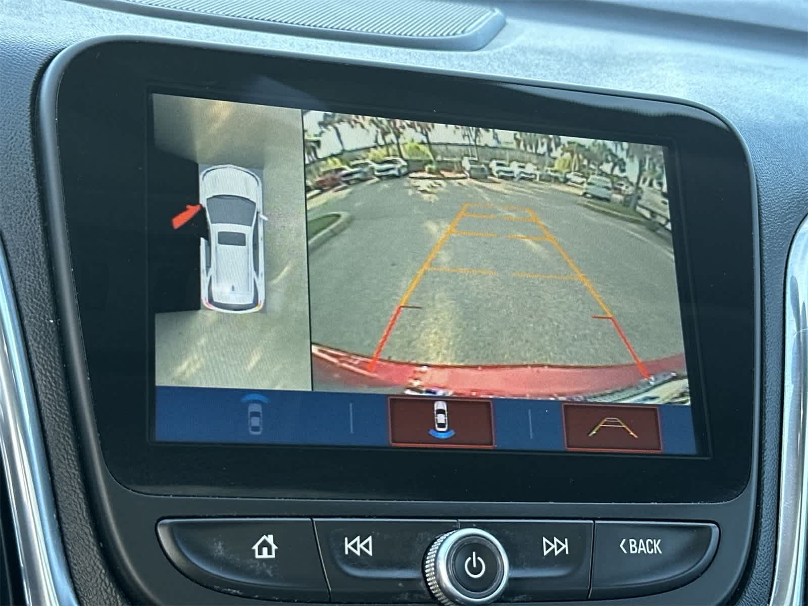 Thumbnail: 2018 Chevrolet Equinox - 20