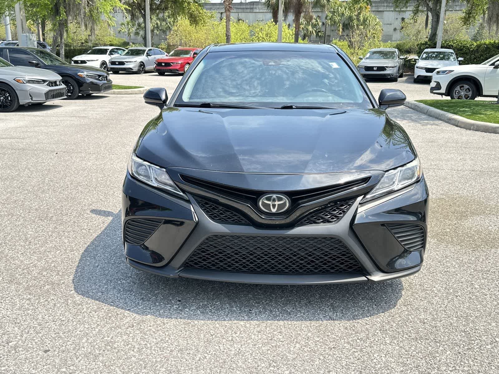 Thumbnail: 2019 Toyota Camry - 9
