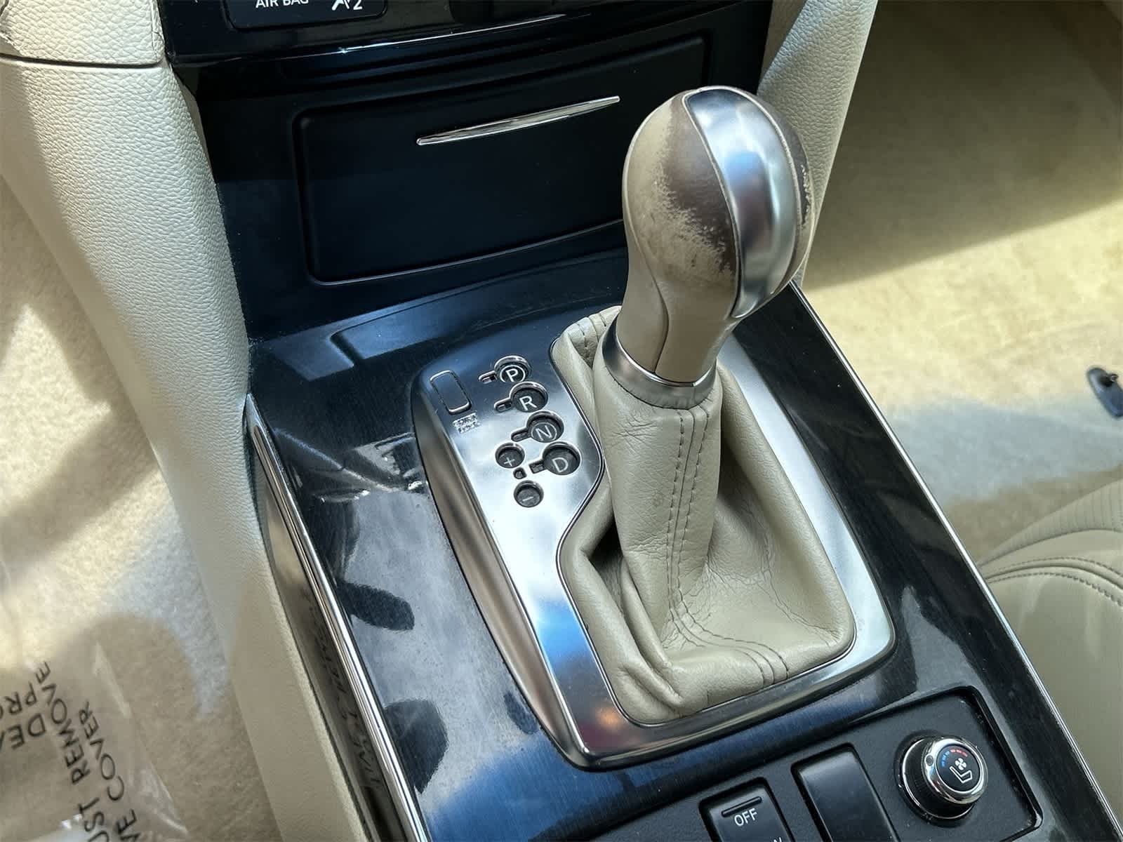 Thumbnail: 2010 INFINITI FX35 - 21