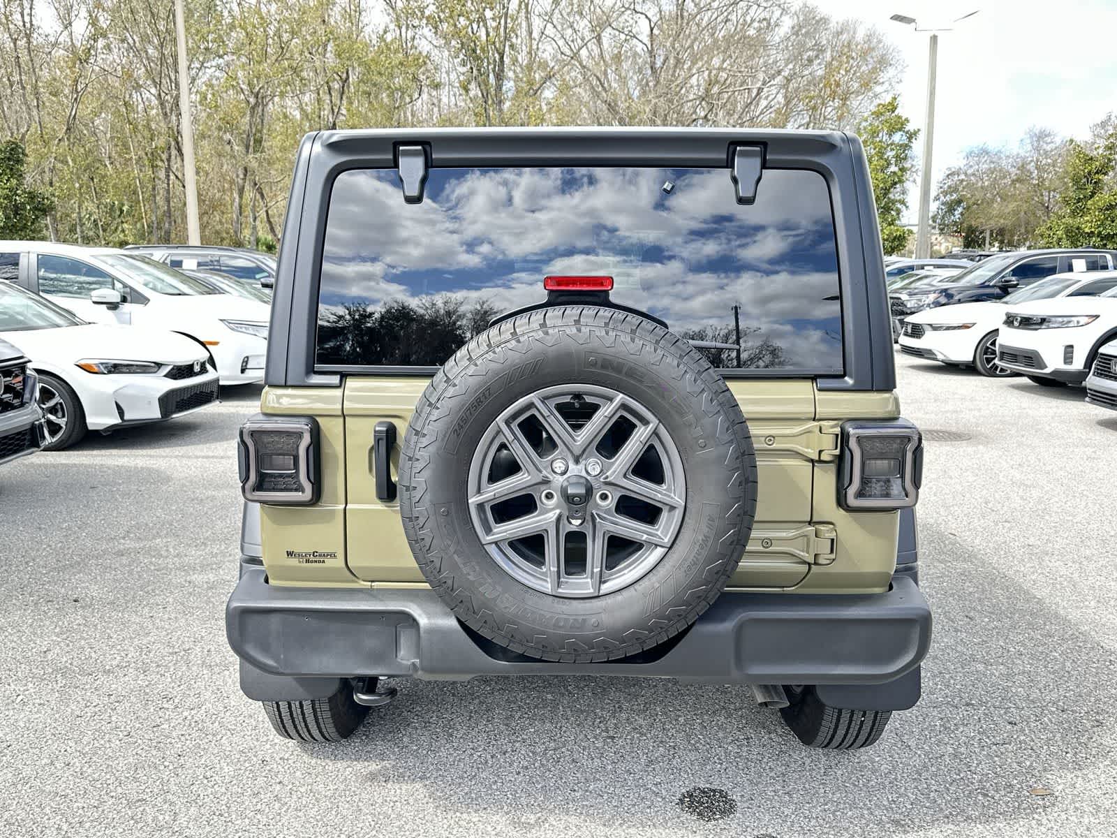 Thumbnail: 2025 Jeep Wrangler - 5