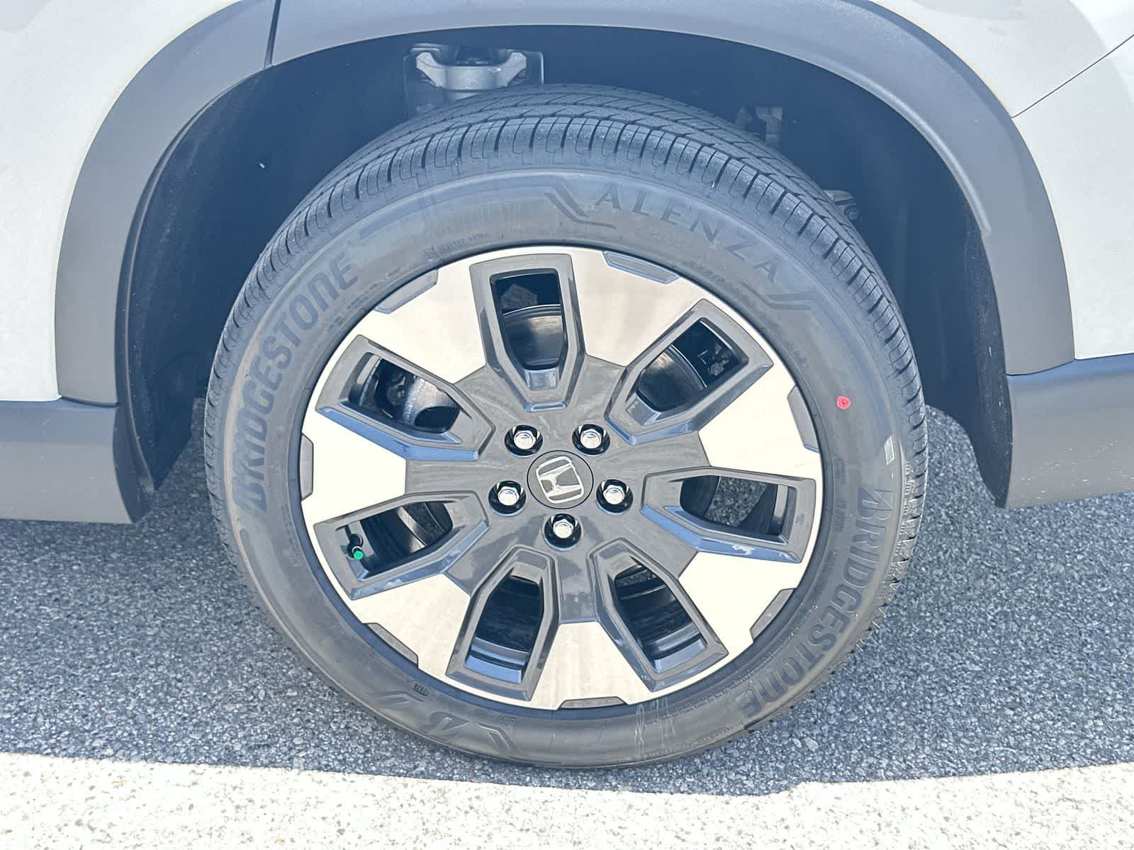 Thumbnail: 2026 Honda Pilot - 12