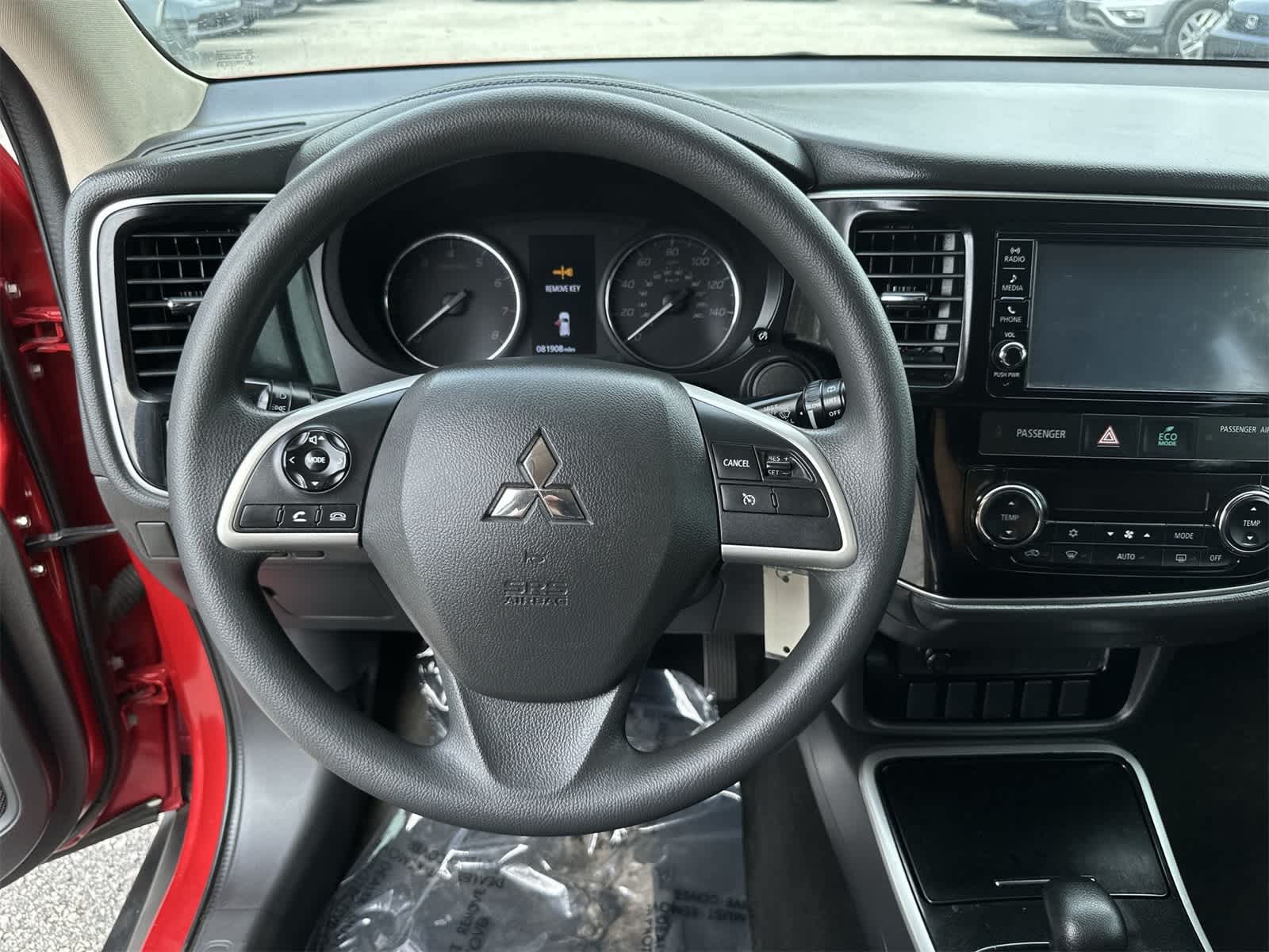 Thumbnail: 2018 Mitsubishi Outlander - 18