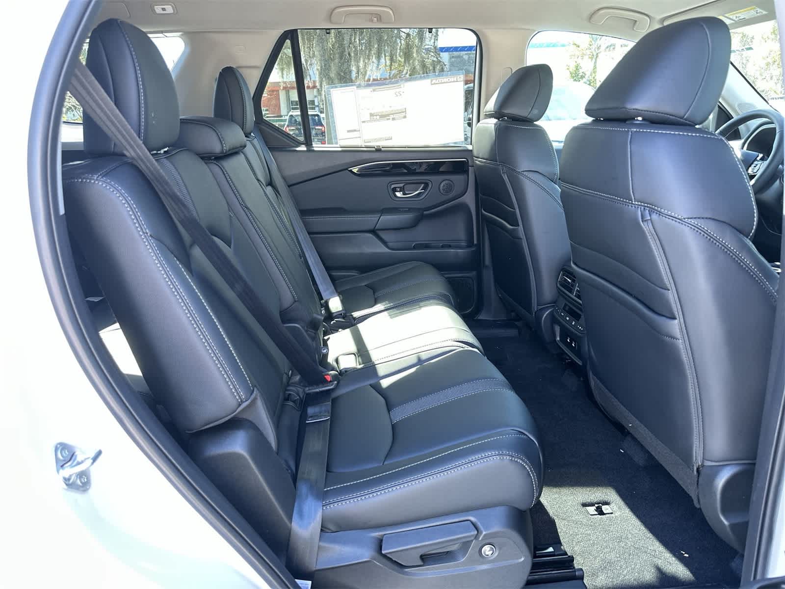 Thumbnail: 2026 Honda Pilot - 16