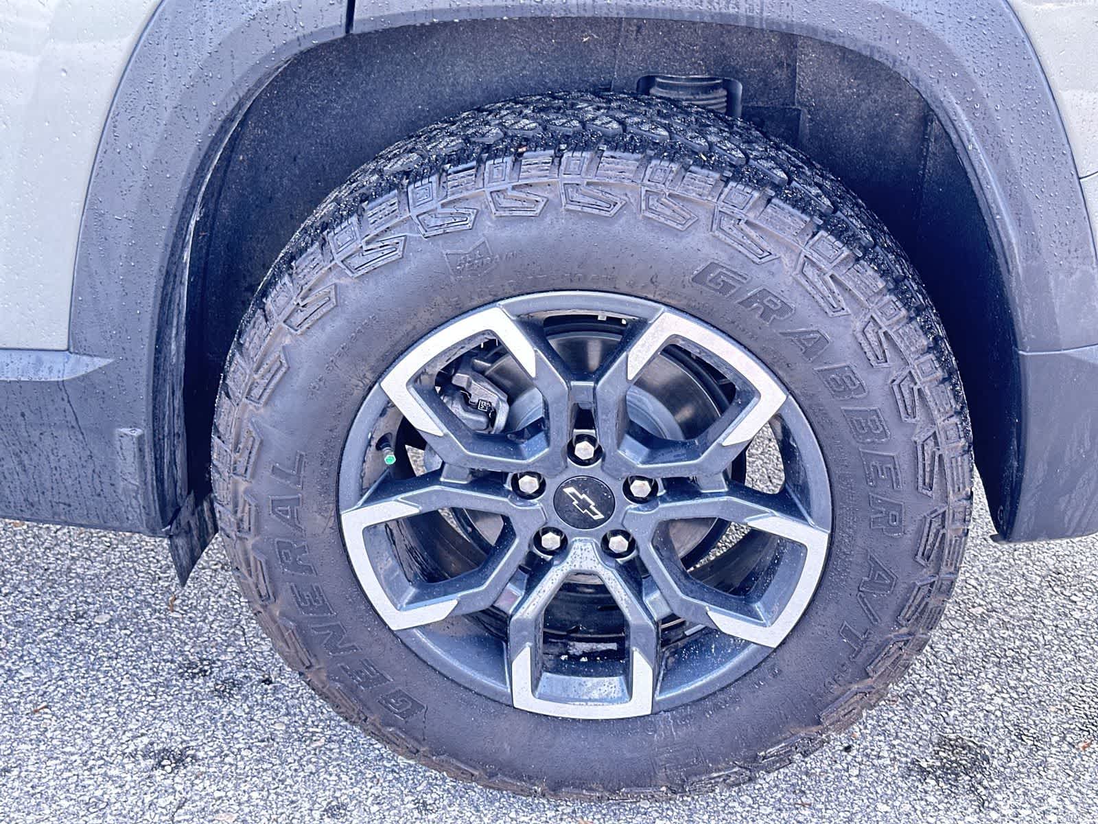 Thumbnail: 2025 Chevrolet Equinox - 12