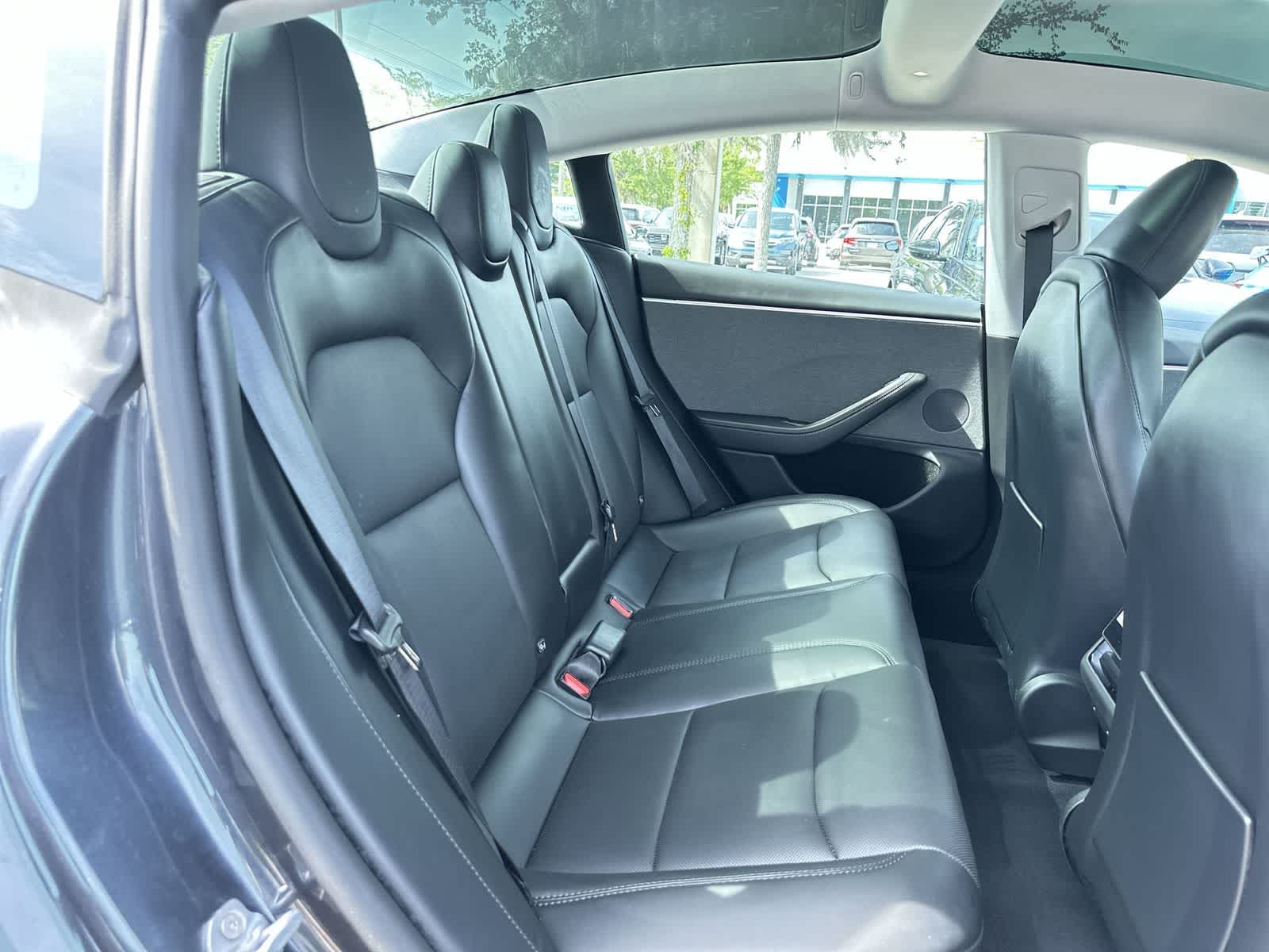 Thumbnail: 2025 Tesla Model 3 - 15