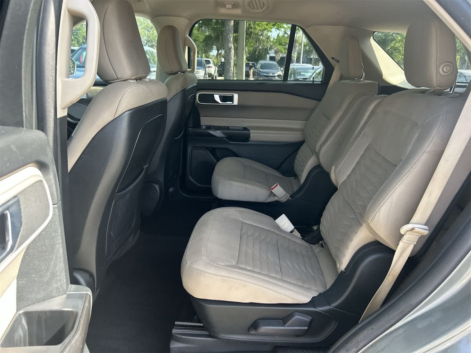 2020 Ford Explorer XLT 15