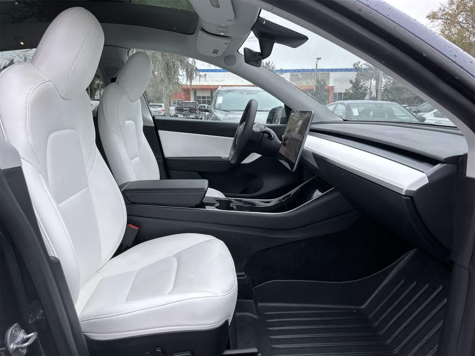 Thumbnail: 2020 Tesla Model Y - 17