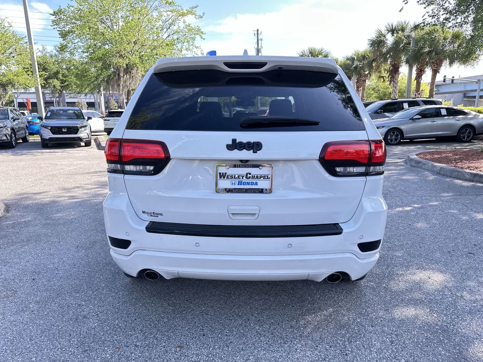 Thumbnail: 2015 Jeep Grand Cherokee - 5