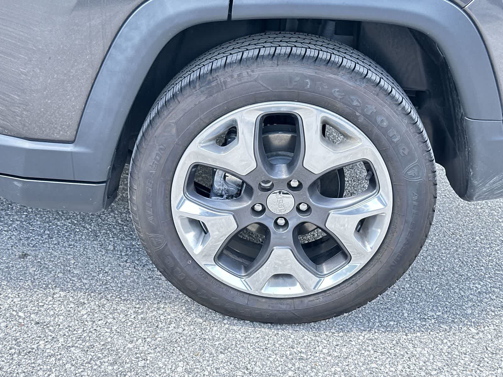 Thumbnail: 2018 Jeep Compass - 12