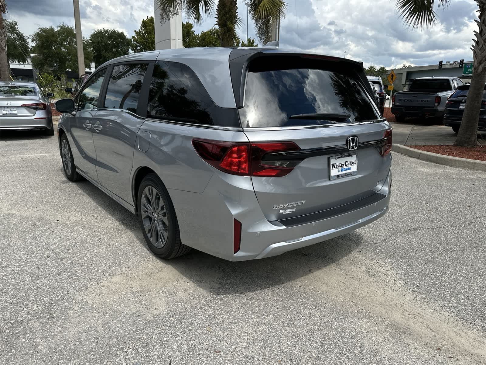 Thumbnail: 2026 Honda Odyssey - 3