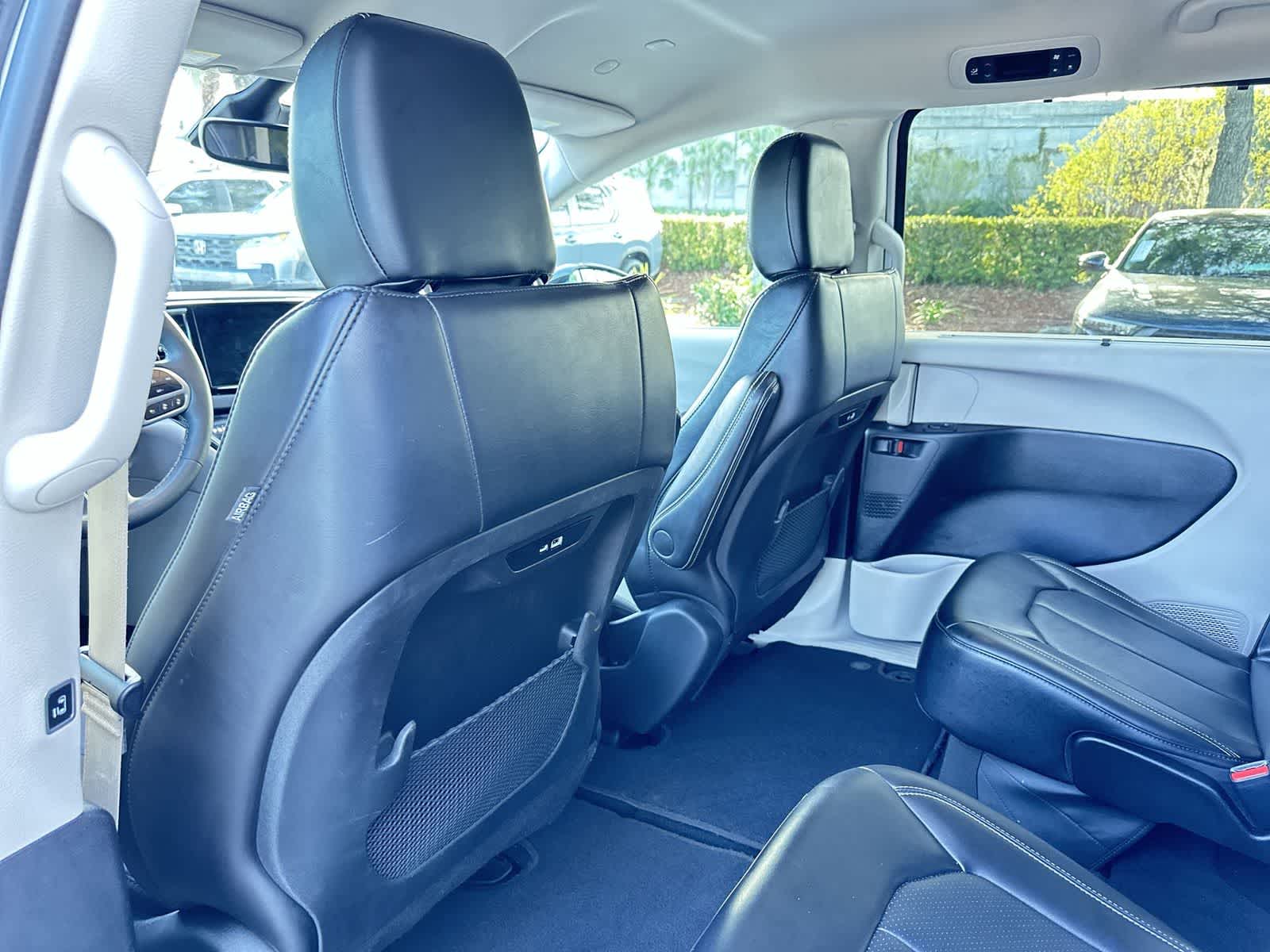 Thumbnail: 2024 Chrysler Pacifica - 14