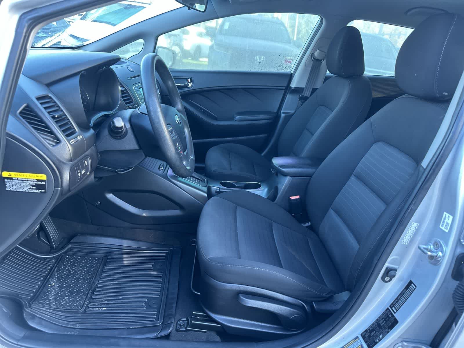 Thumbnail: 2016 Kia Forte - 13