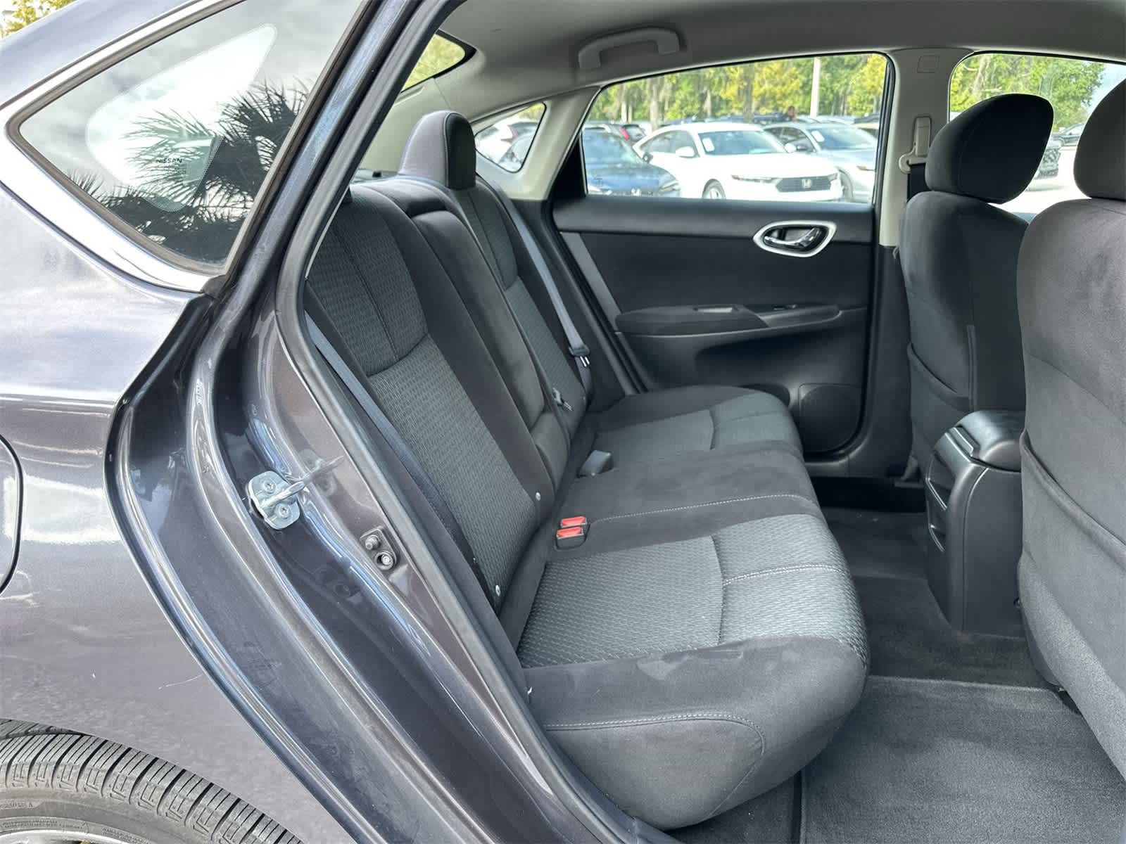Thumbnail: 2015 Nissan Sentra - 17