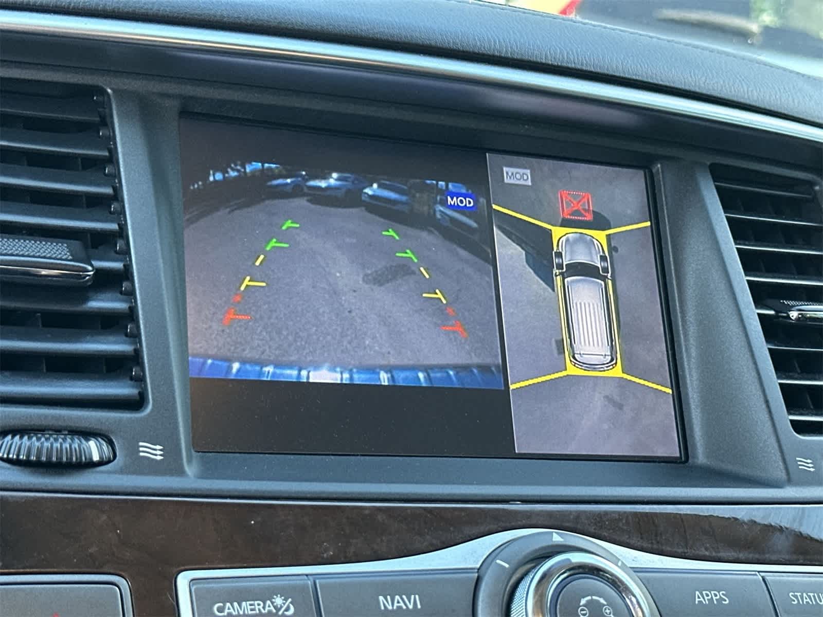 Thumbnail: 2018 INFINITI QX80 - 20