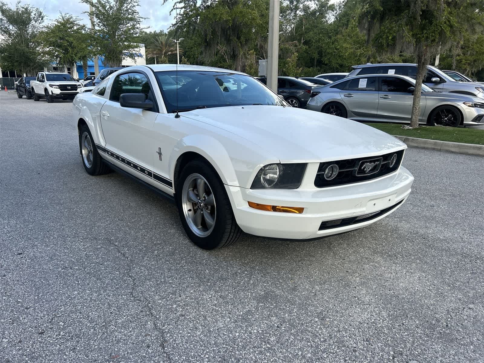 Thumbnail: 2006 Ford Mustang - 8