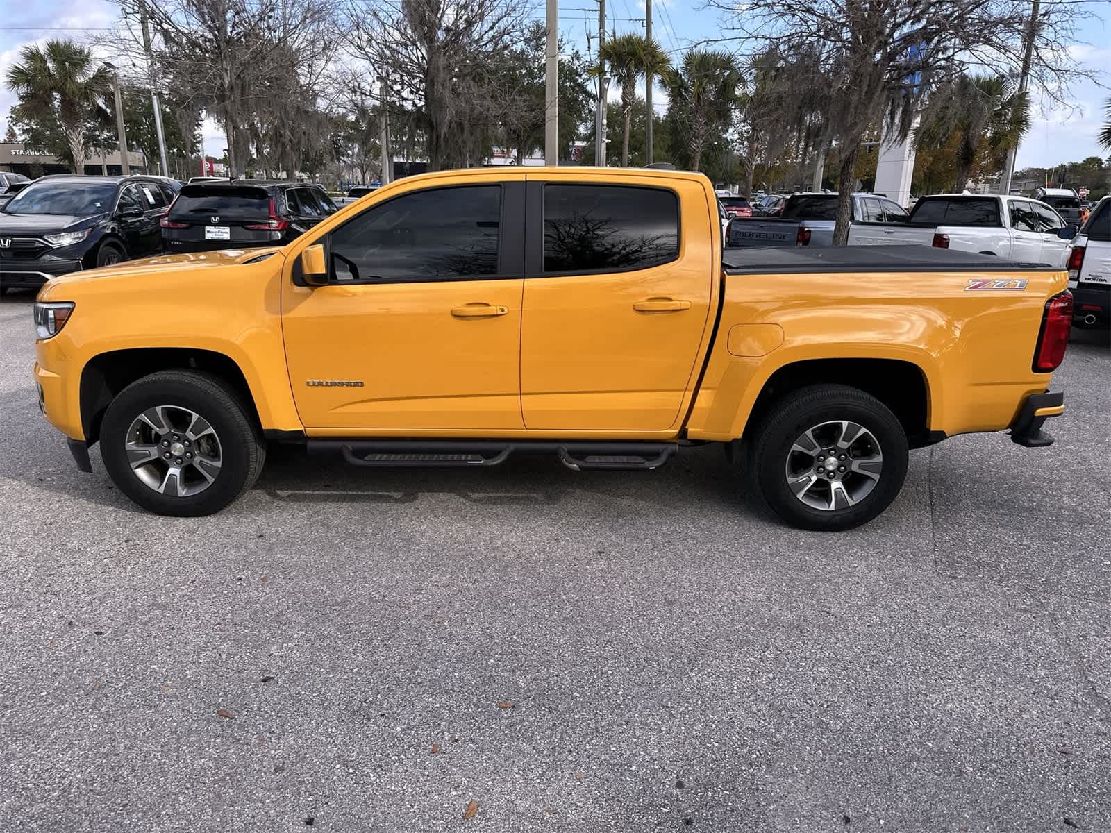 Thumbnail: 2018 Chevrolet Colorado - 3