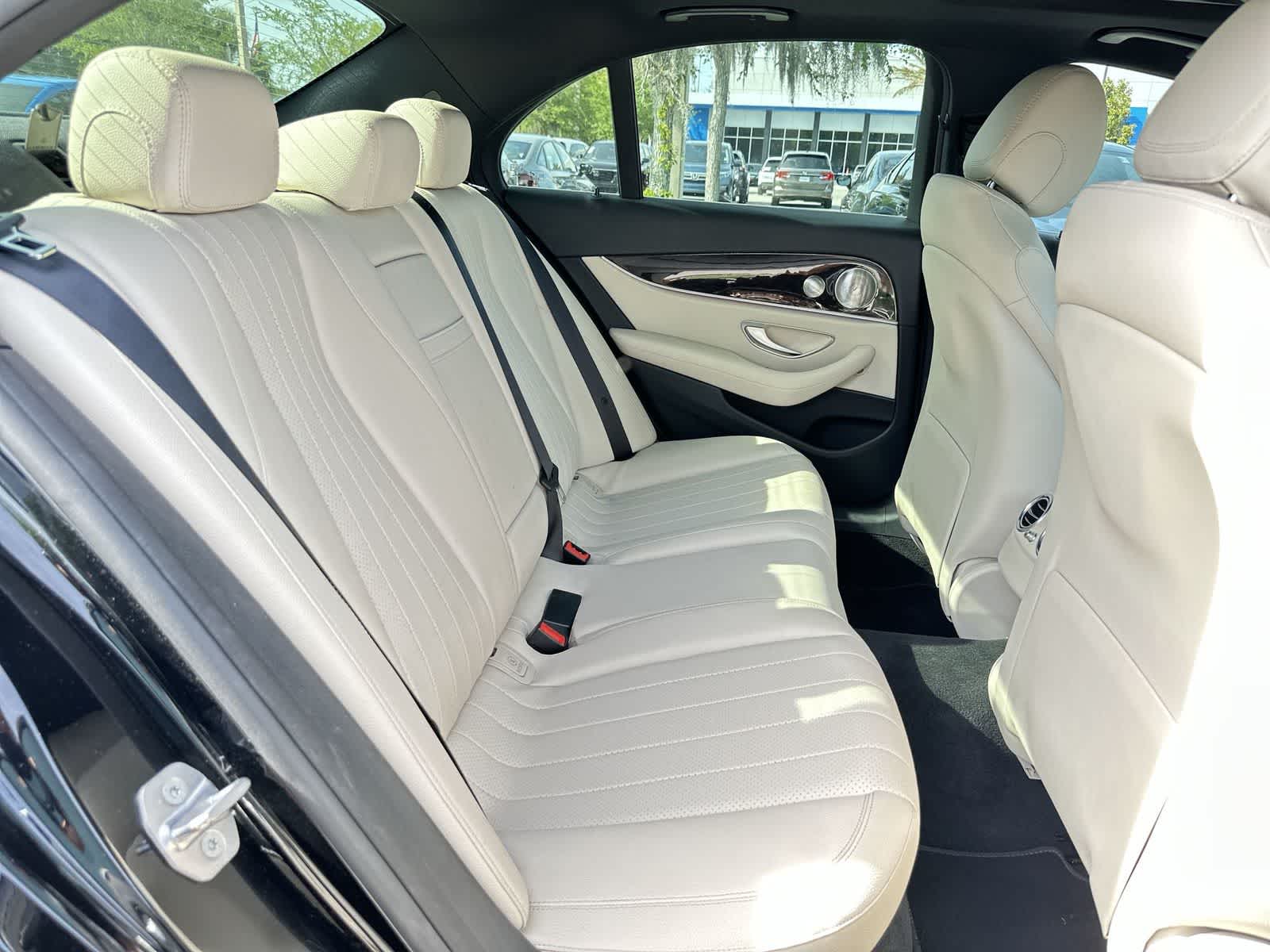 Thumbnail: 2017 Mercedes-Benz E-Class - 16