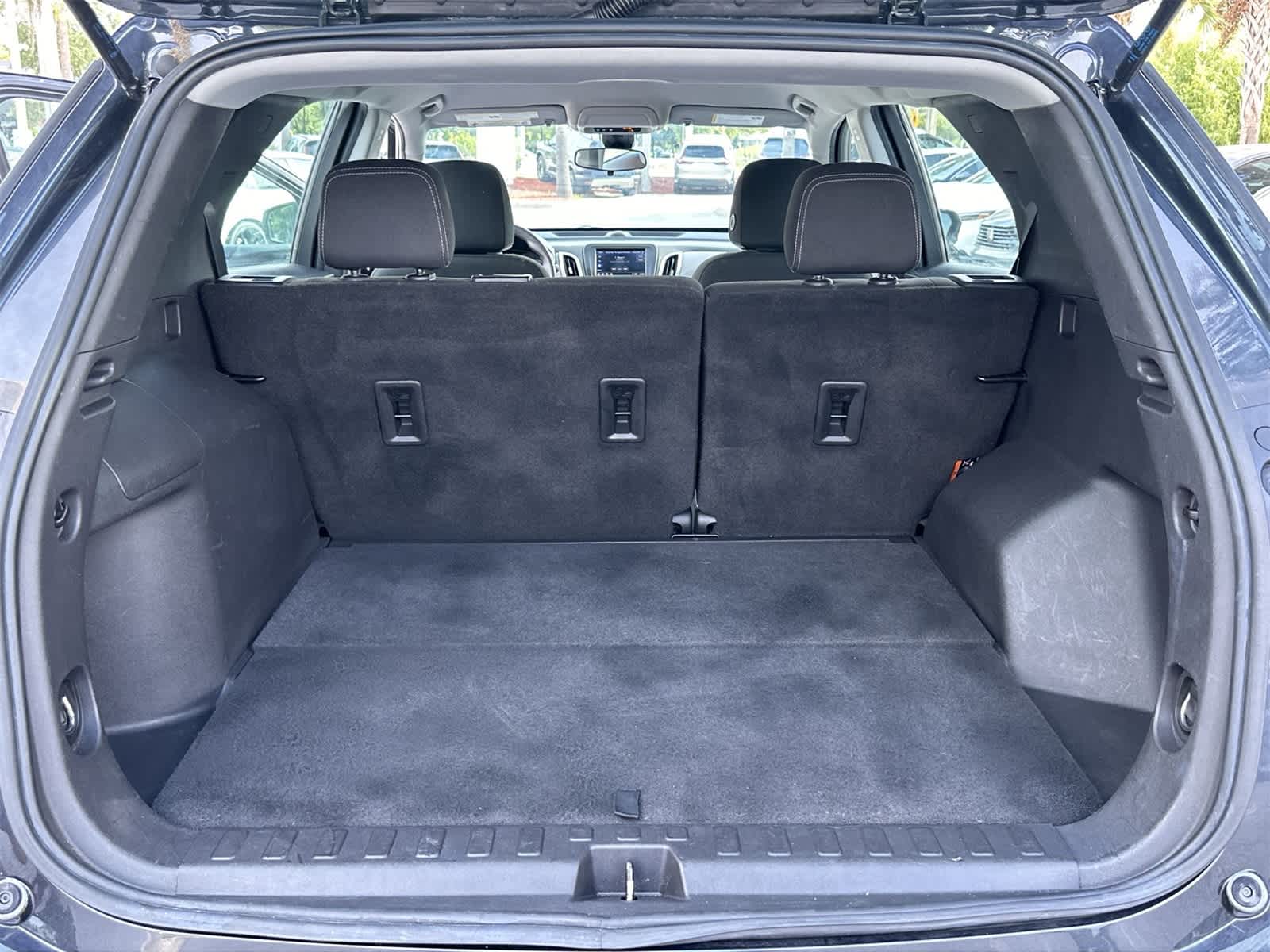 Thumbnail: 2022 Chevrolet Equinox - 24