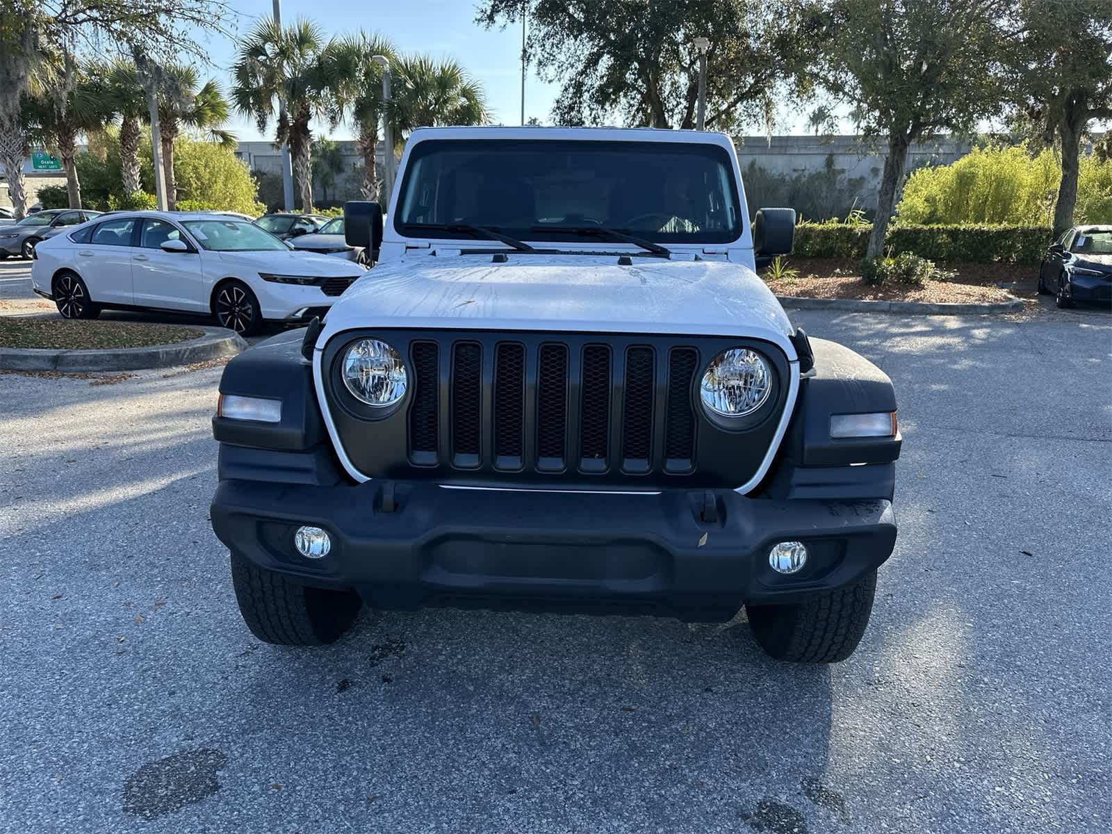 Thumbnail: 2022 Jeep Wrangler - 9