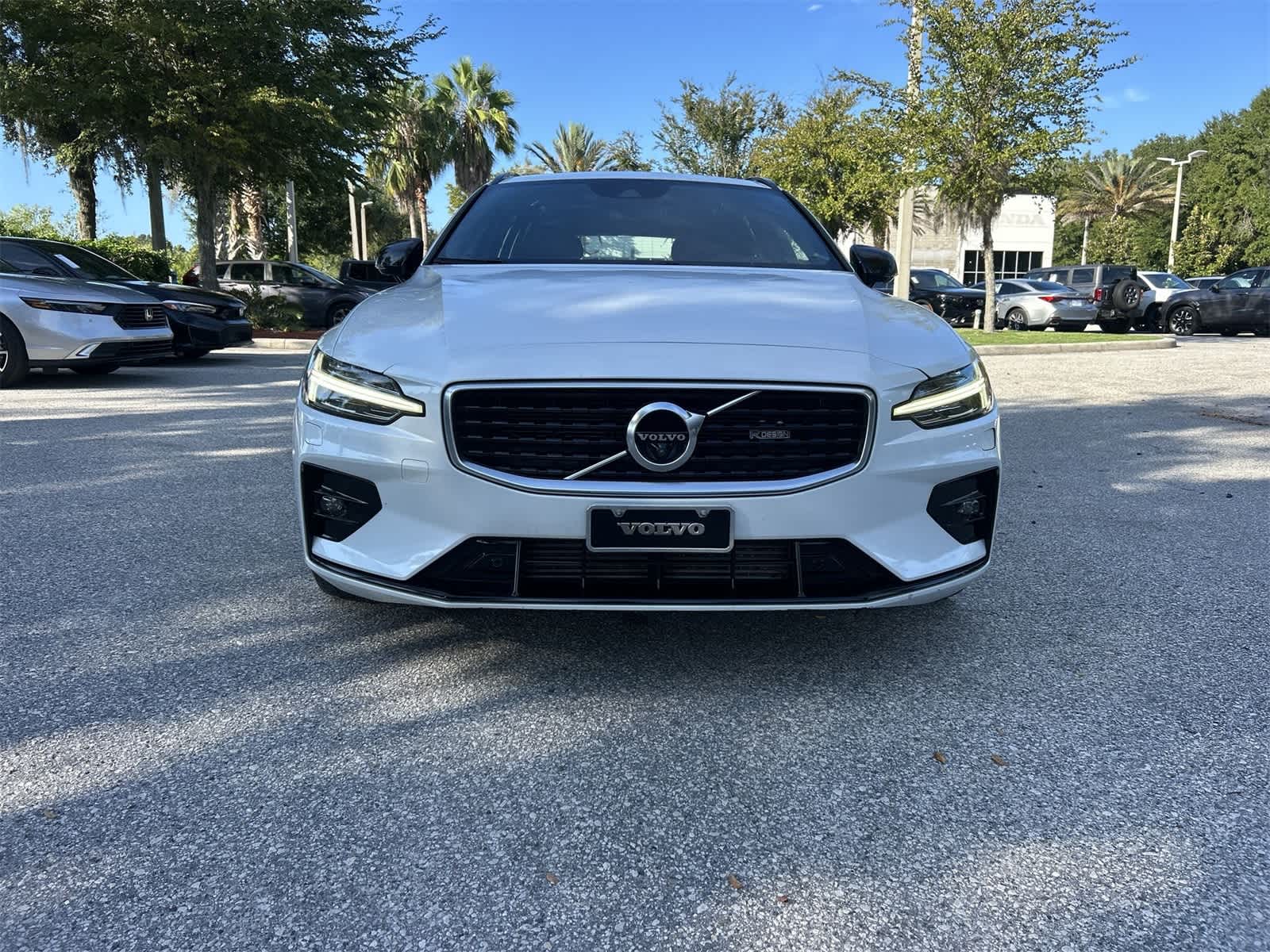 Thumbnail: 2020 Volvo V60 - 9