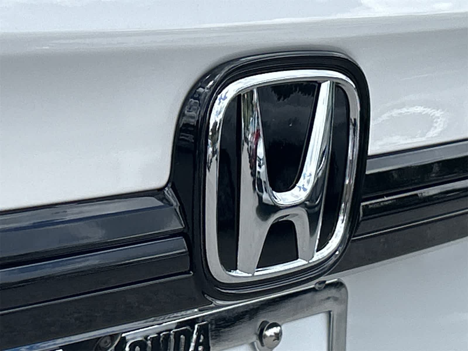 Thumbnail: 2026 Honda Odyssey - 10