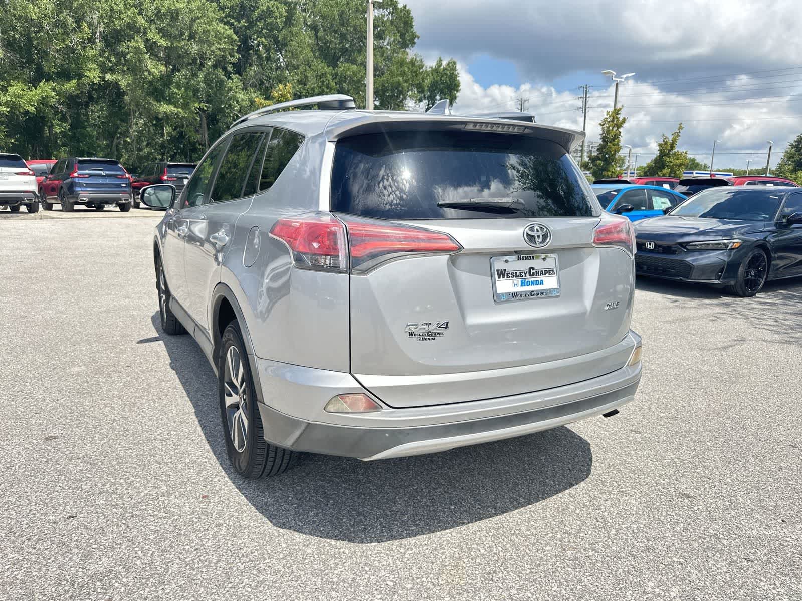 Thumbnail: 2016 Toyota RAV4 - 4