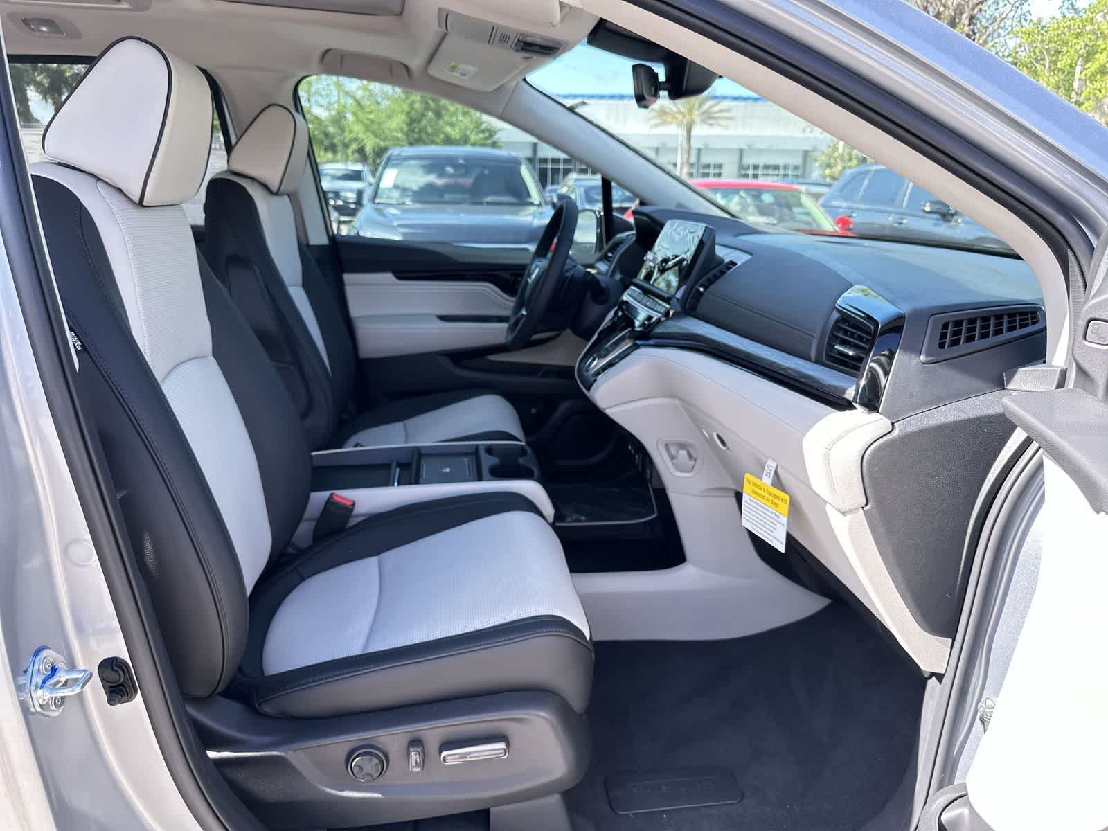 Thumbnail: 2026 Honda Odyssey - 17