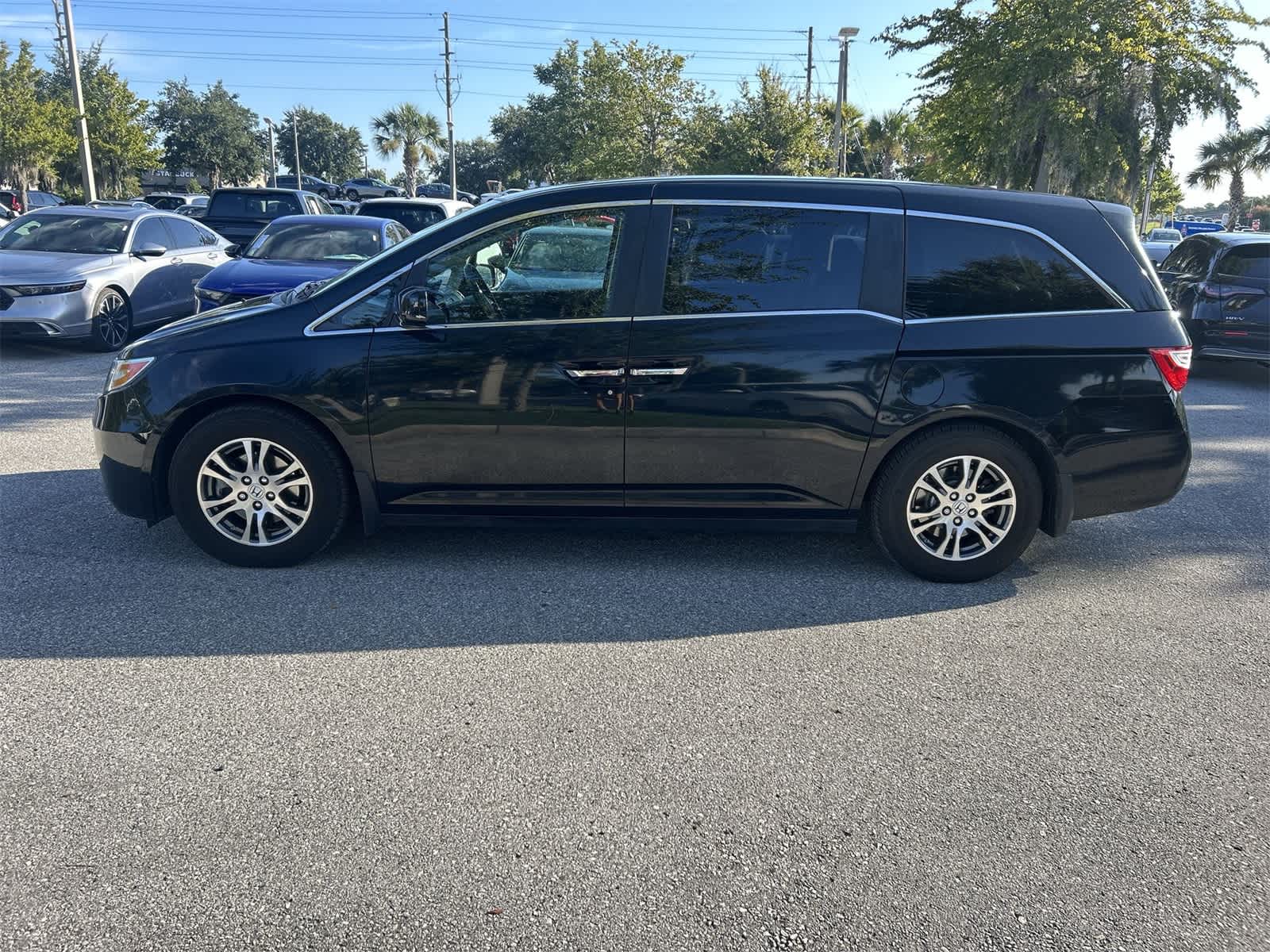 Thumbnail: 2013 Honda Odyssey - 3