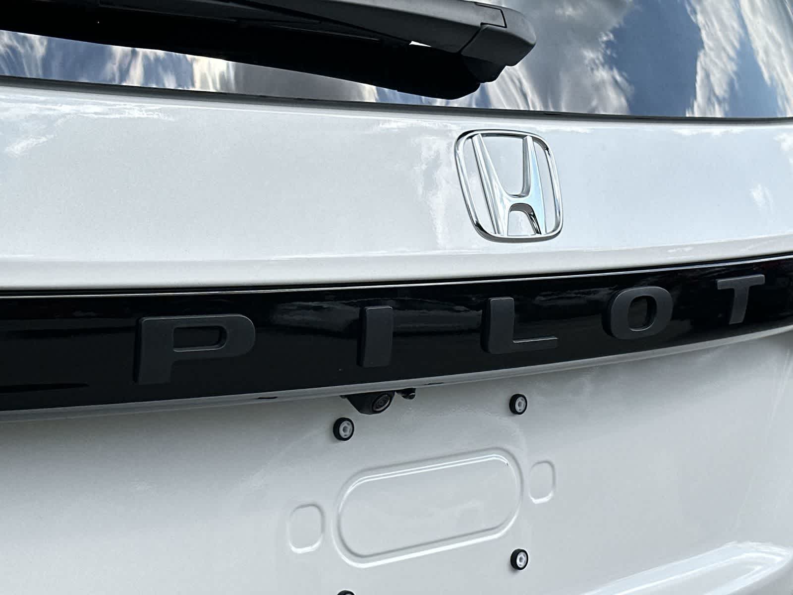 Thumbnail: 2026 Honda Pilot - 11