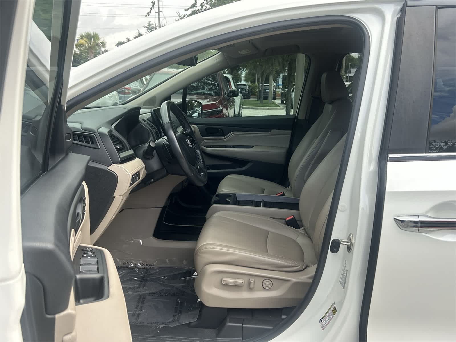 Thumbnail: 2019 Honda Odyssey - 2