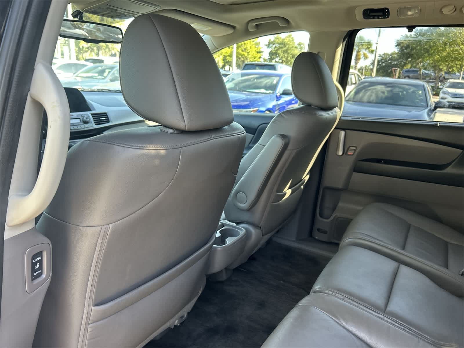 Thumbnail: 2013 Honda Odyssey - 14