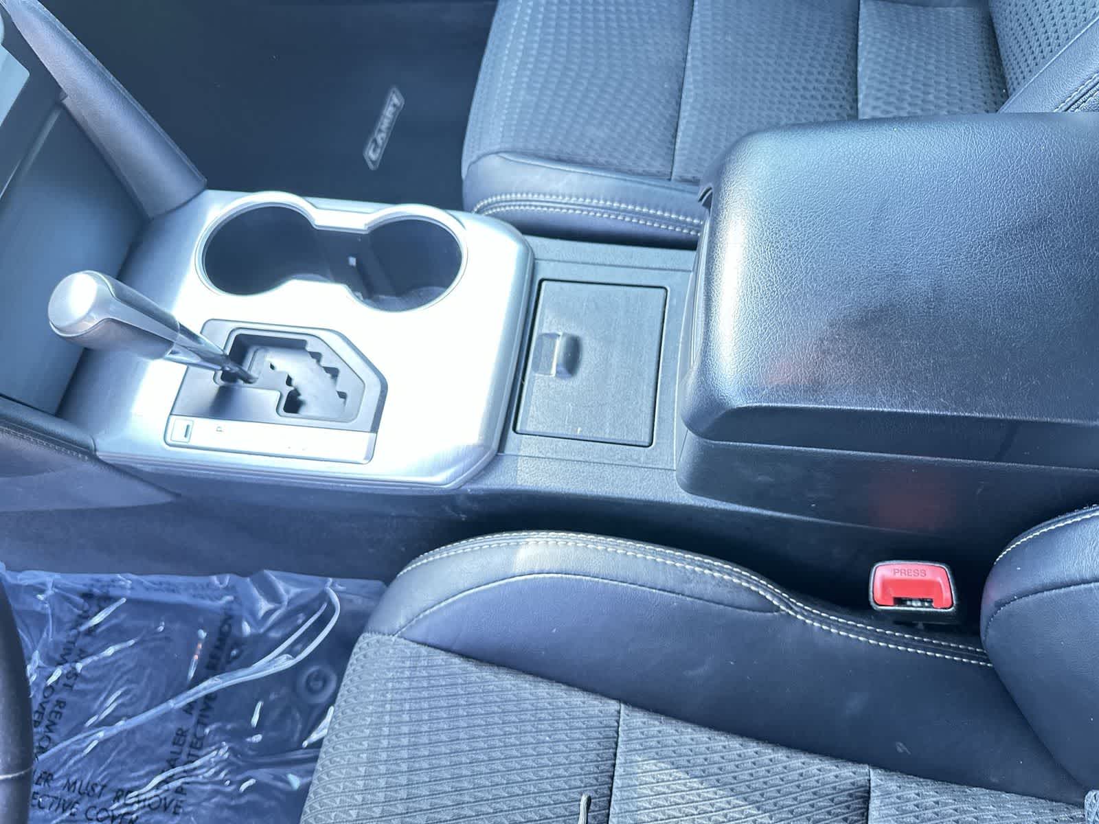 Thumbnail: 2013 Toyota Camry - 19