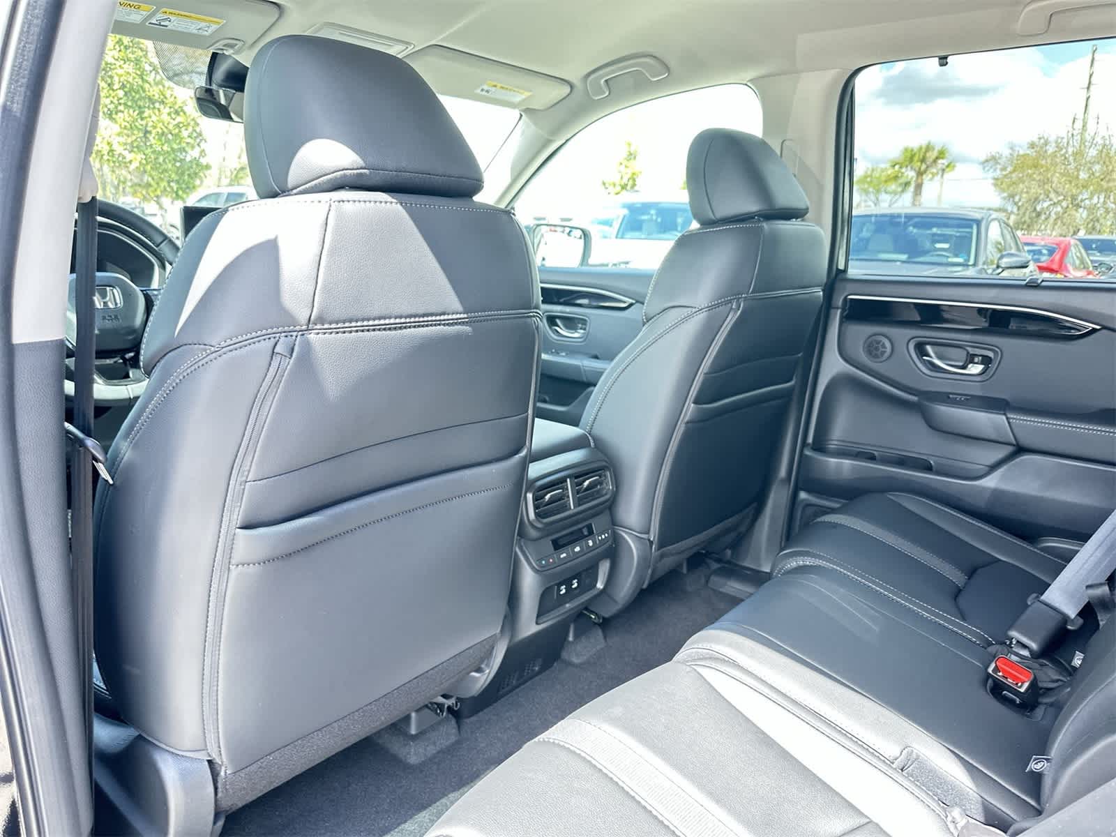 Thumbnail: 2026 Honda Pilot - 14