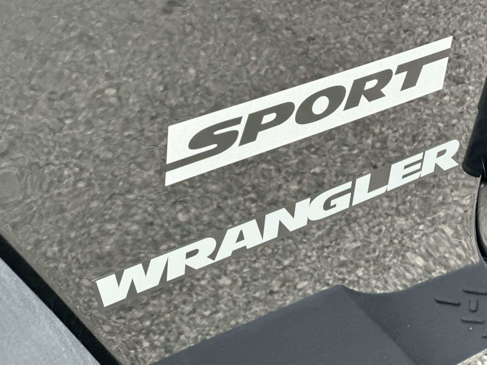 Thumbnail: 2016 Jeep Wrangler - 11