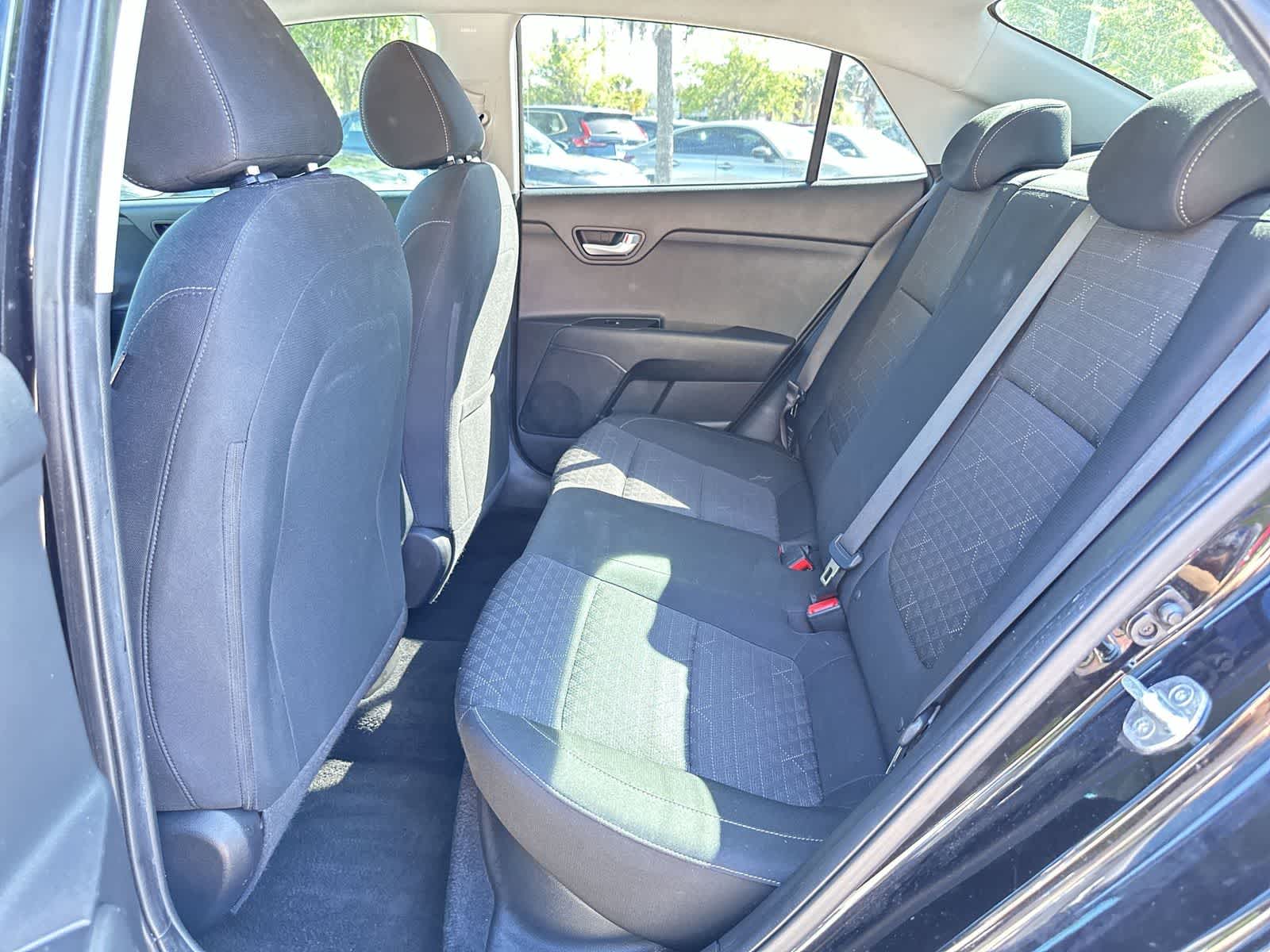 Thumbnail: 2021 Kia Rio - 15